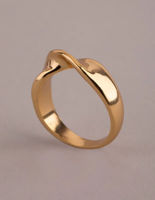 18ct Gold Plated Brass Twisted Ring sold by lovisa