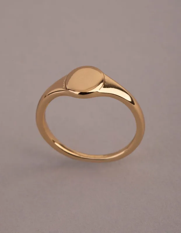 18ct Gold Plated Brass Oval Signet Pinky Ring sold by lovisa