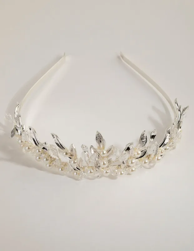 Pearl & Crystal Detail Laurel Alice Band sold by lovisa