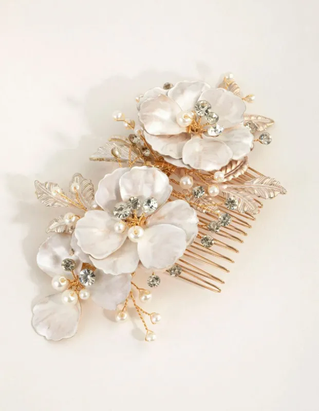 Matte Flower Detail Comb sold by lovisa