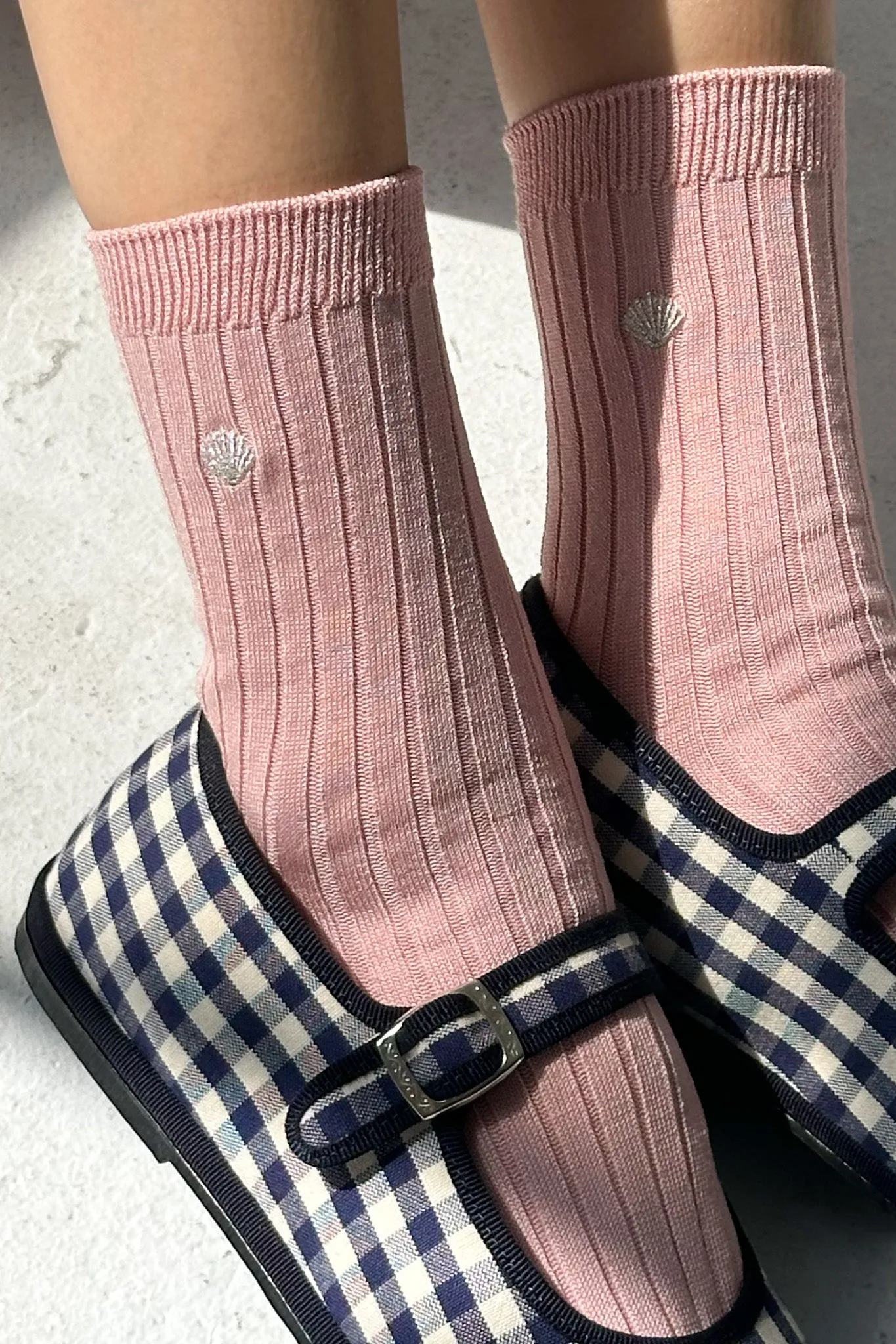 Embroidered Her Socks (MC cotton) - Pink Soda + Silver Seashell sold by Le Bon Shoppe