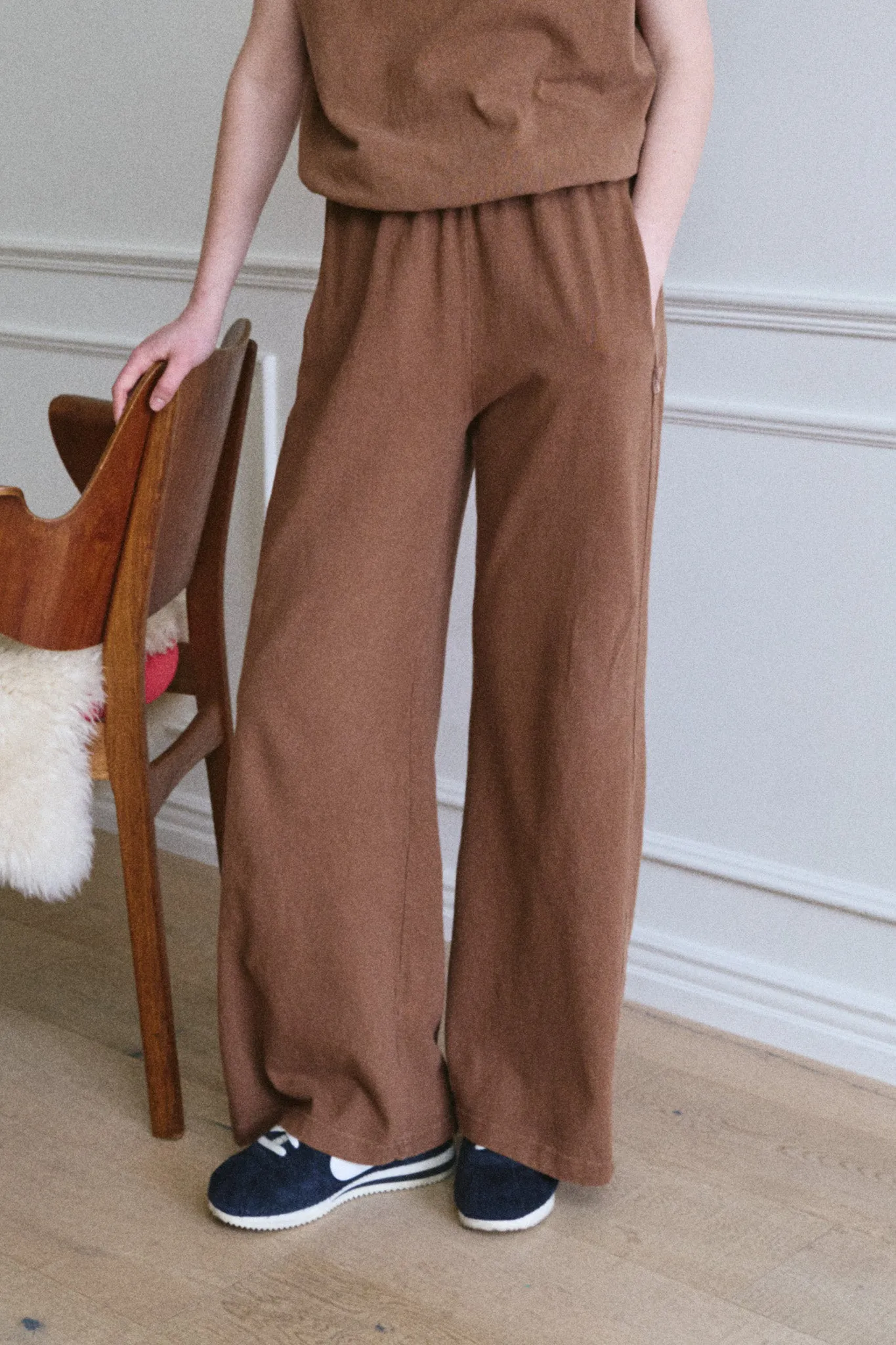 Breezy Pants - Mud sold by Le Bon Shoppe