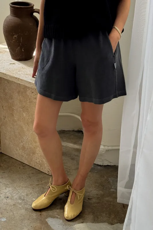 Flared Basketball Shorts - Almost Black sold by Le Bon Shoppe