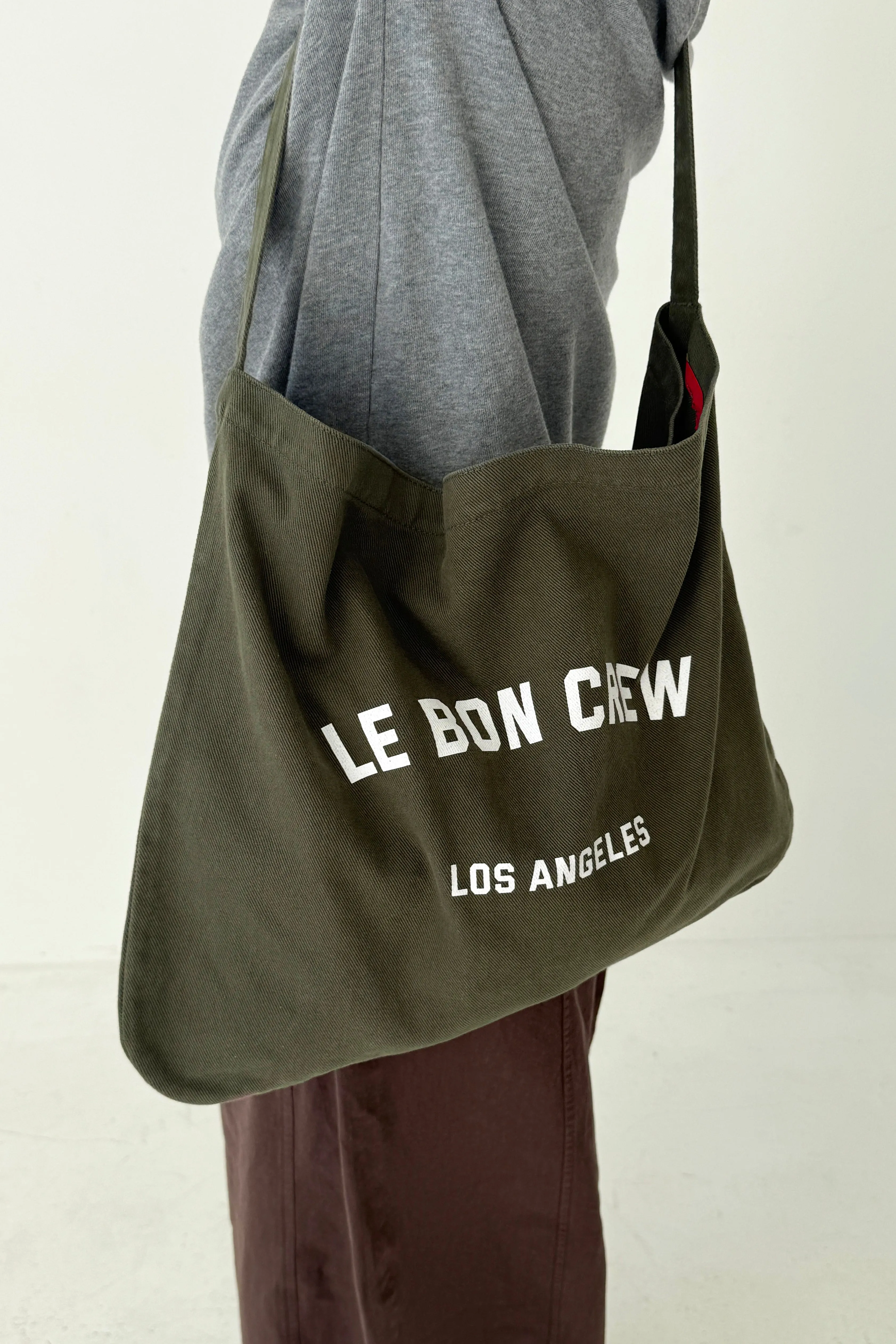 Le Bon Crew Happy Carry Bag - Olive / Le Bon Crew sold by Le Bon Shoppe product image thumbnail 2