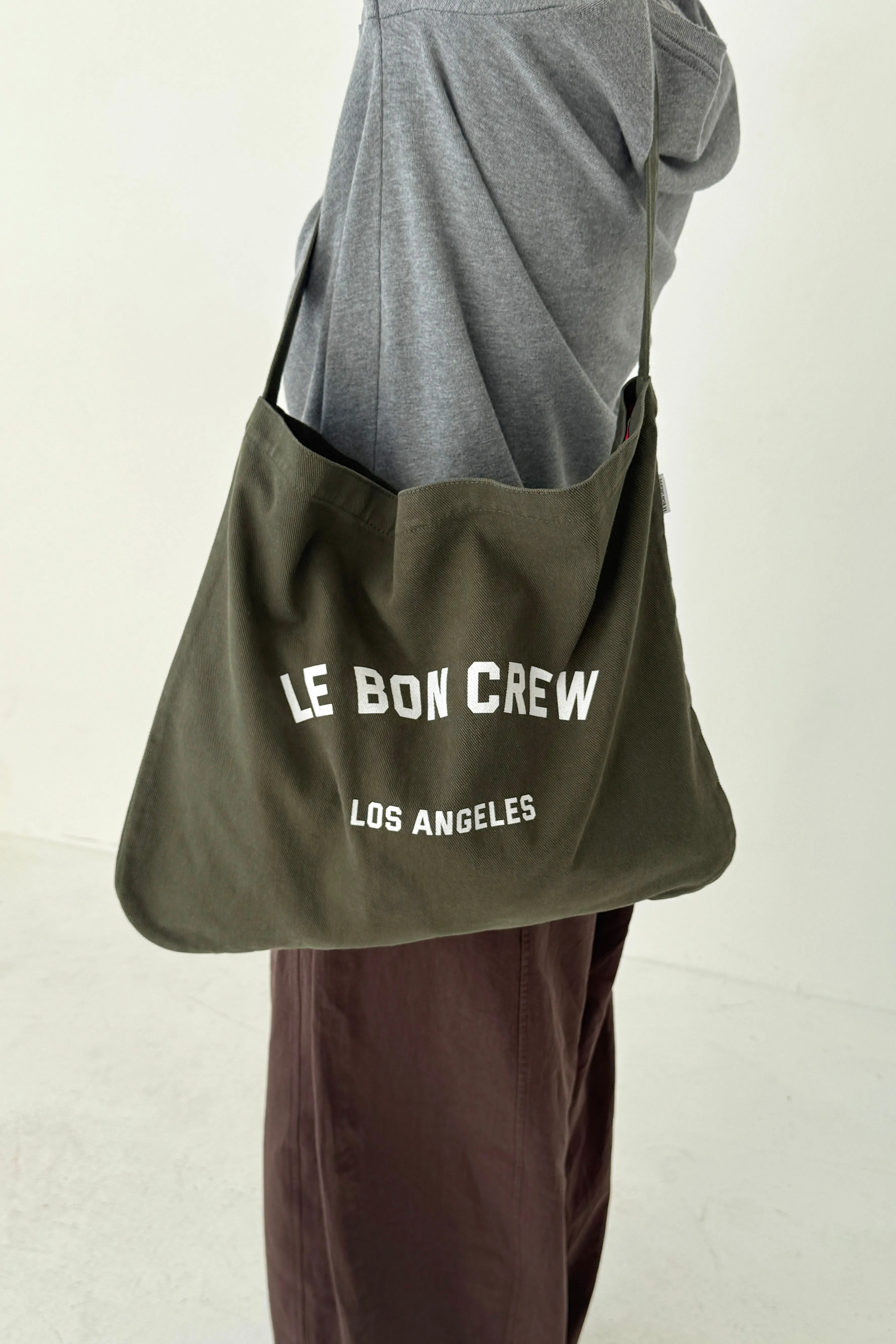 Le Bon Crew Happy Carry Bag - Olive / Le Bon Crew sold by Le Bon Shoppe