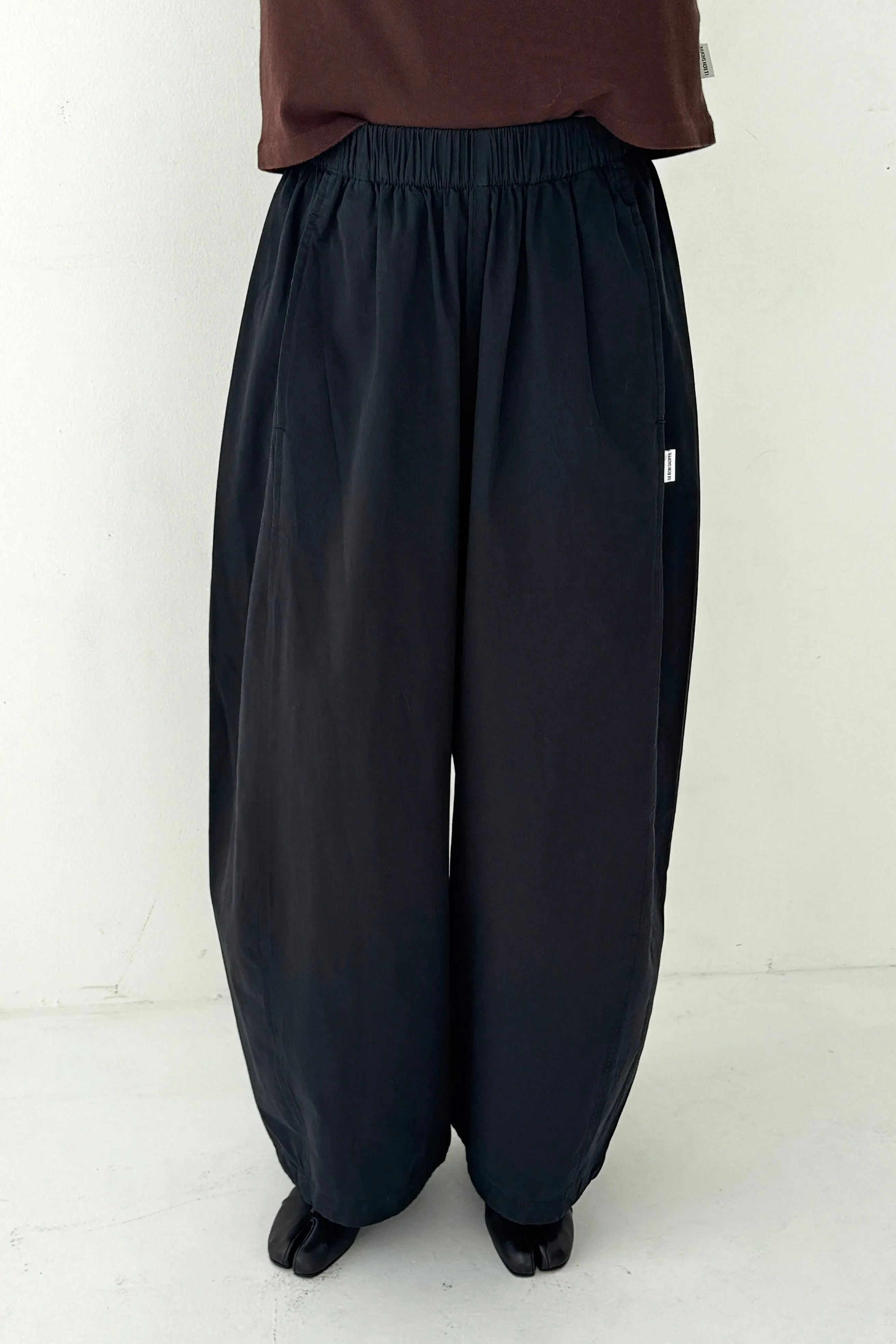 Parachute Pants - Black sold by Le Bon Shoppe