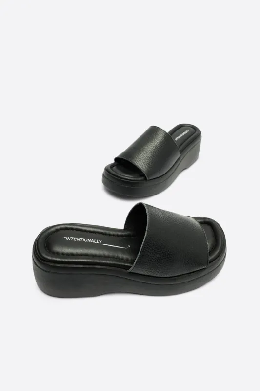 ESSEX WEDGE SANDAL made by Intentionally Blank
