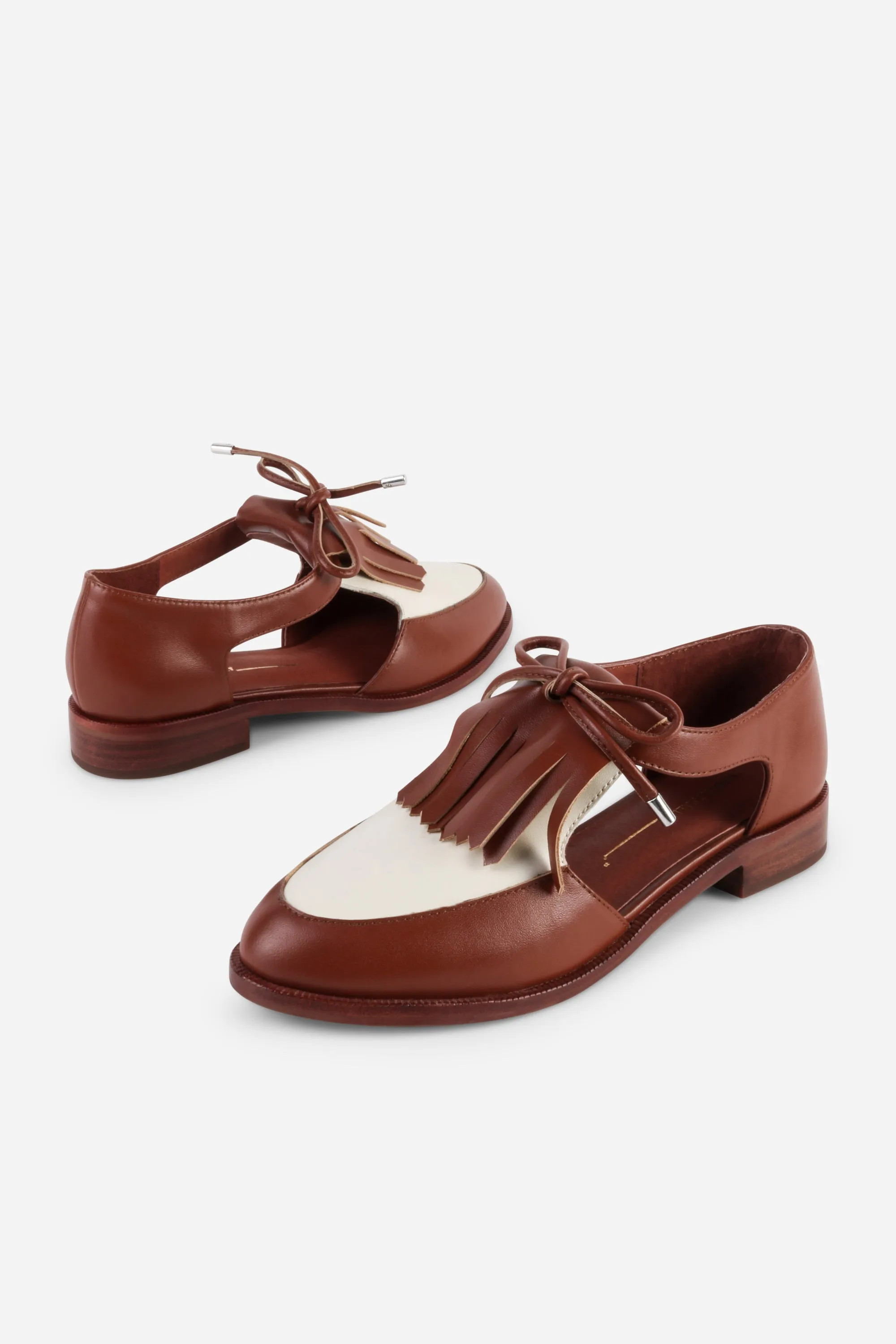 TOCK CUTOUT TASSEL OXFORD sold by Intentionally Blank product image thumbnail 3