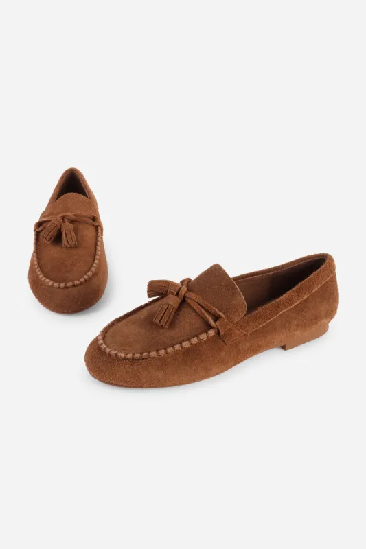 PATNA TASSEL MOCCASIN LOAFER made by Intentionally Blank