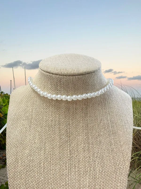 ESSENTIAL EVERYDAY PEARL CHOKER sold by Sunkissed Coconut
