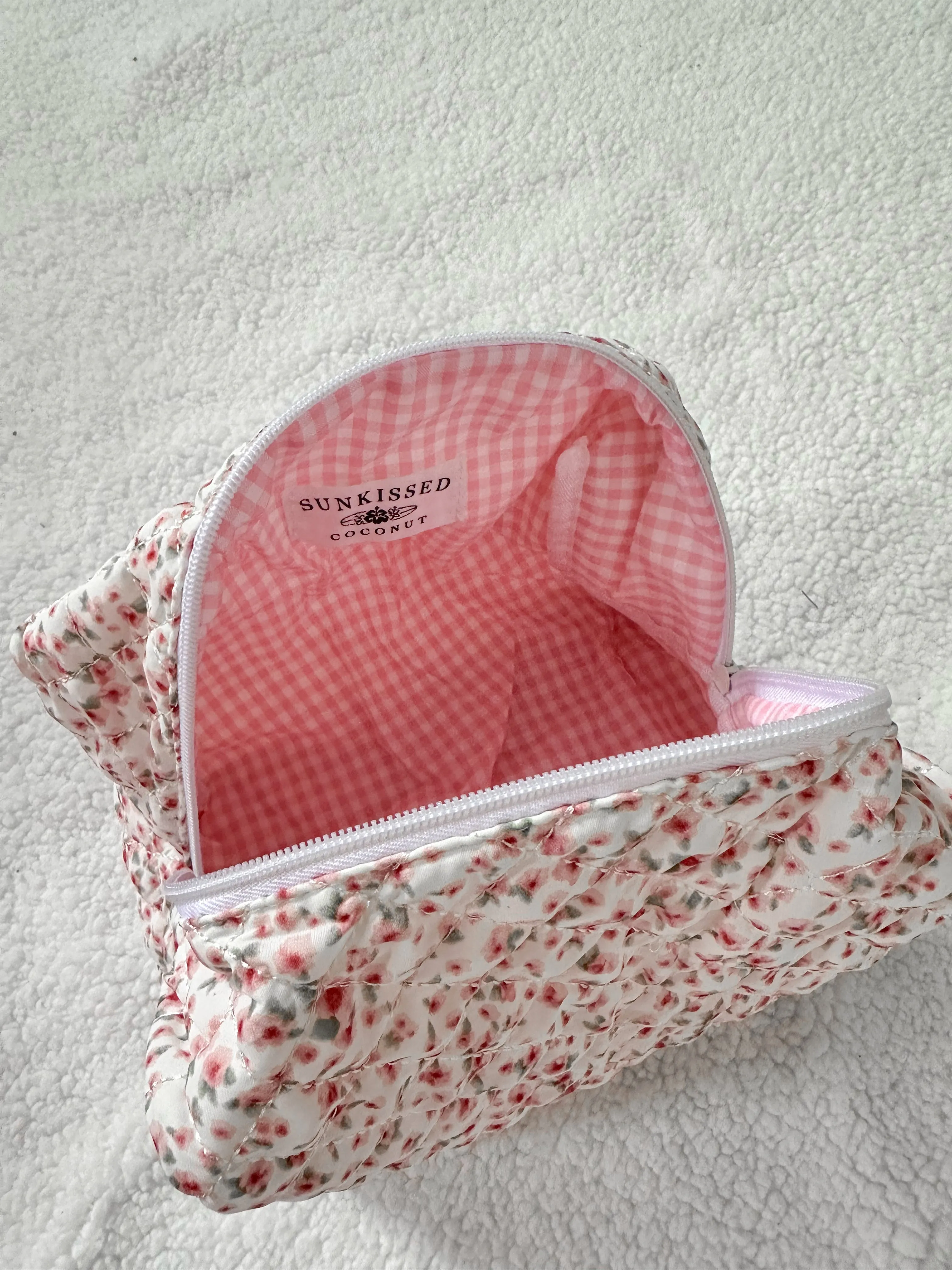 Large Miley Quilted Handmade Travel Bag sold by Sunkissed Coconut product image thumbnail 2