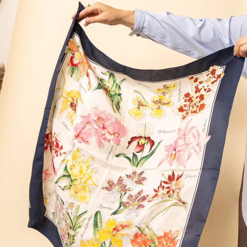 No. 15 Vintage Scarf made by Baqette