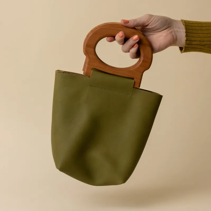 Tarragon/Cherry Mini Picnic Tote made by Baqette