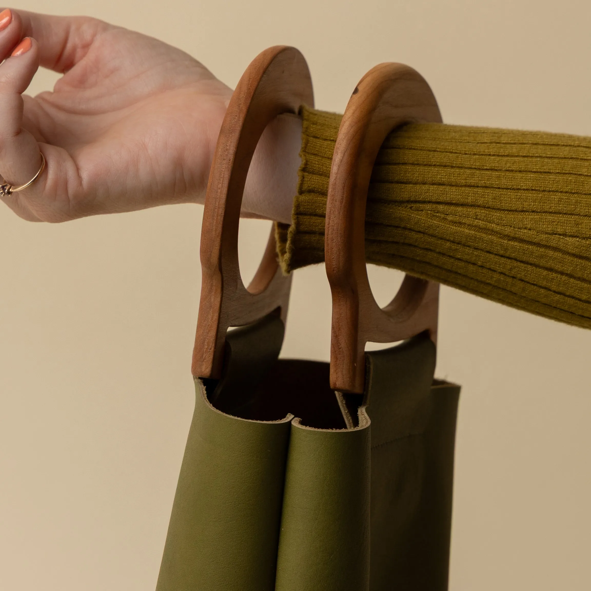 Tarragon/Cherry Mini Picnic Tote sold by Baqette product image thumbnail 3