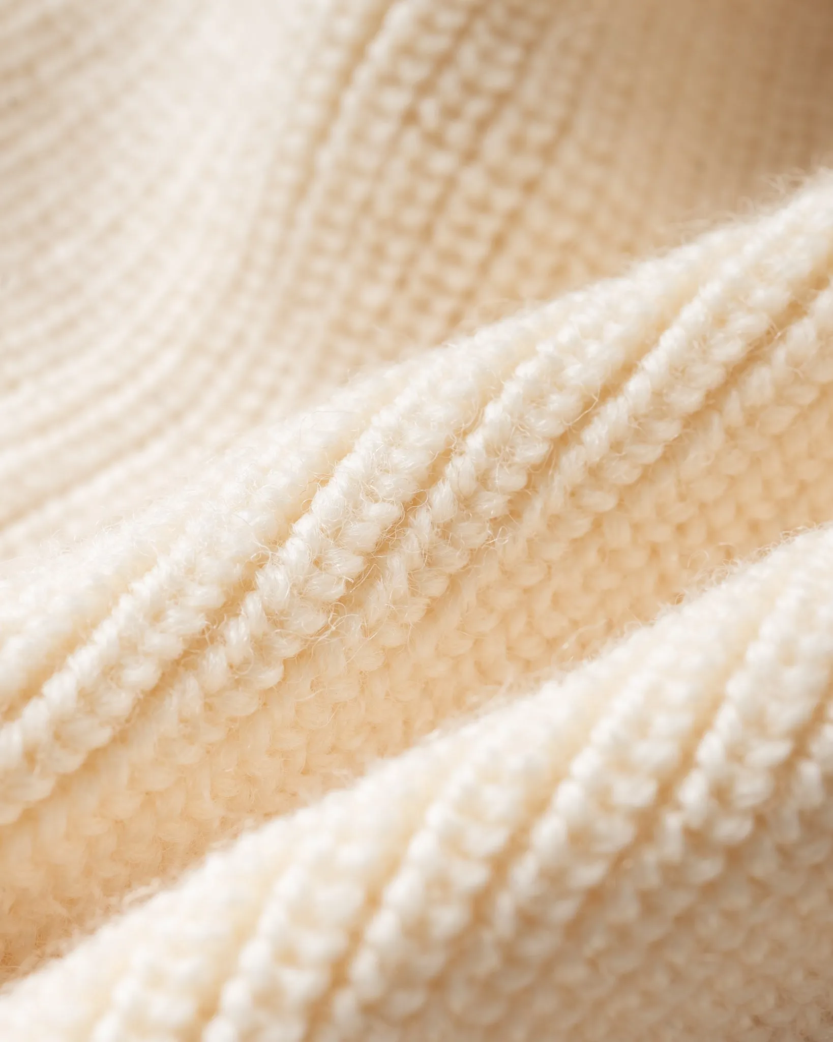 100% Wool Ribbed Beanie - White sold by Iron Heart product image thumbnail 4