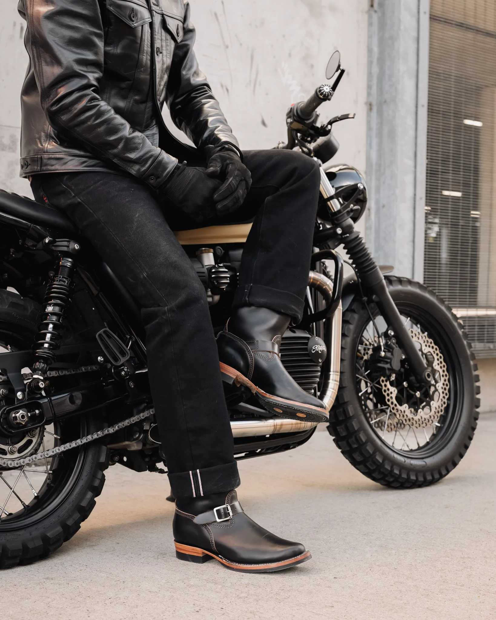 Wesco® - 10" Horween Horsehide Engineer Boot - Black. The "Mister Lou" sold by Iron Heart product image thumbnail 2