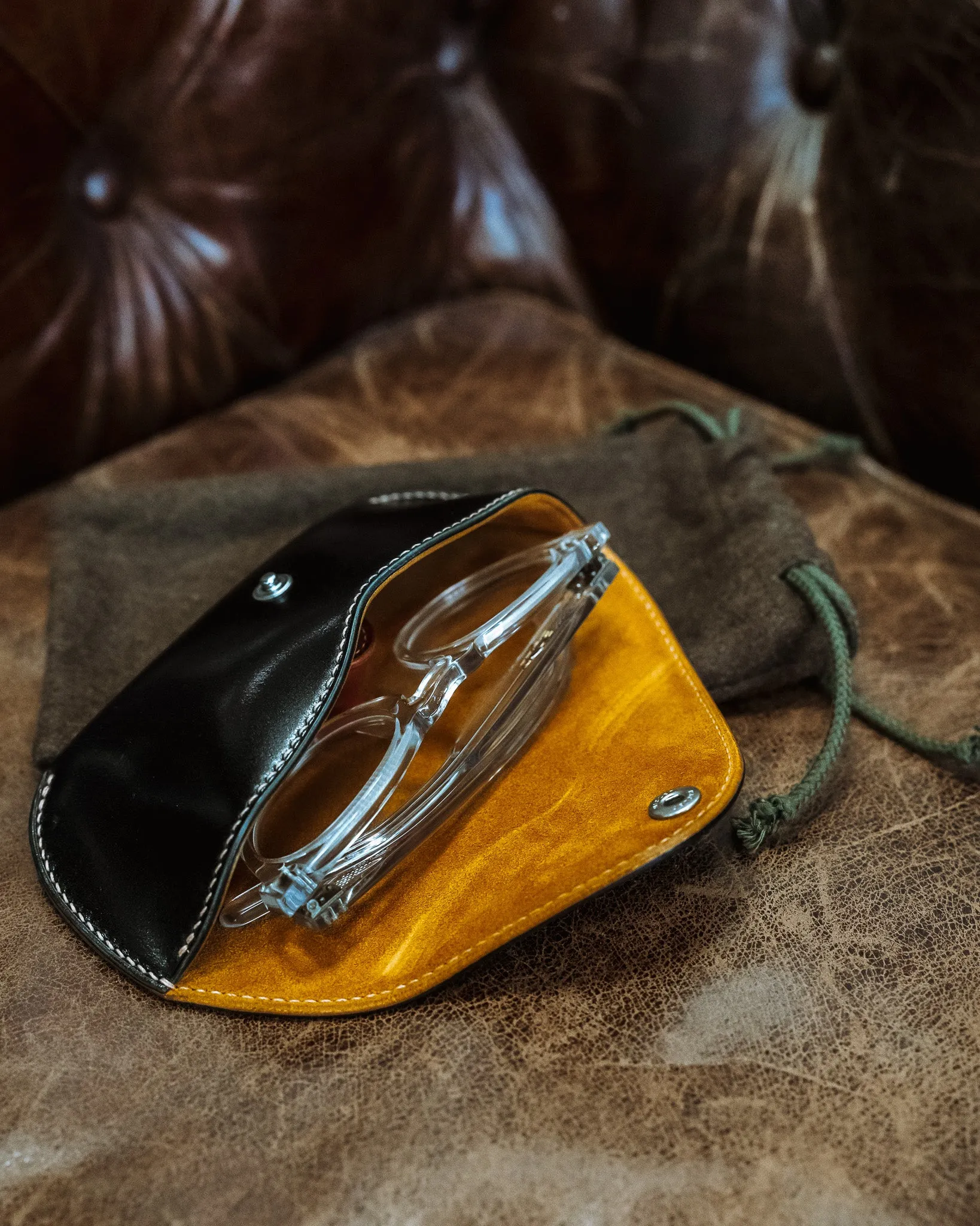 Gizemo Leathers Shell Cordovan Glasses Case - Black sold by Iron Heart product image thumbnail 4