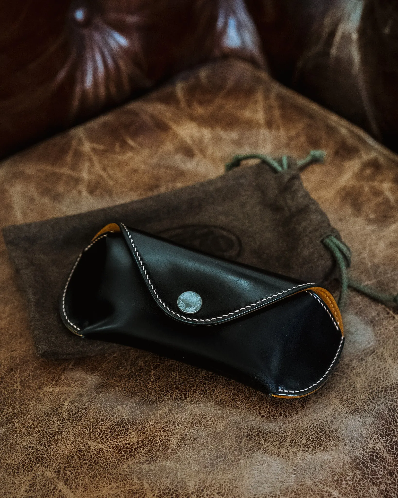 Gizemo Leathers Shell Cordovan Glasses Case - Black sold by Iron Heart product image thumbnail 2