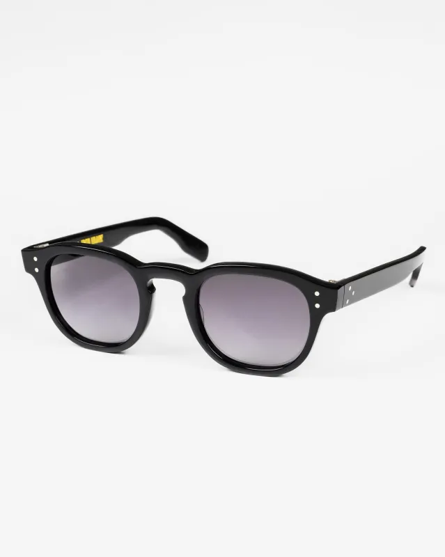 BOLD London Eyewear Barbican - Black made by Iron Heart