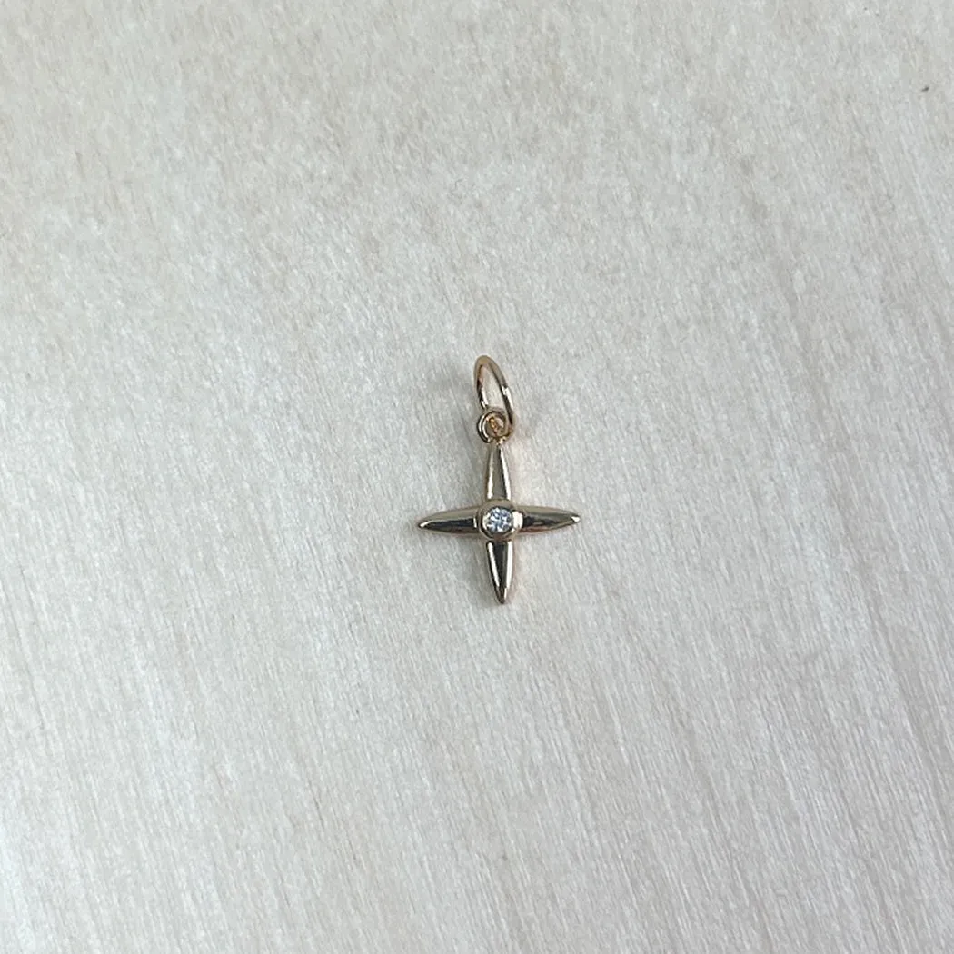 Four Point Charm - Sample sold by ELA