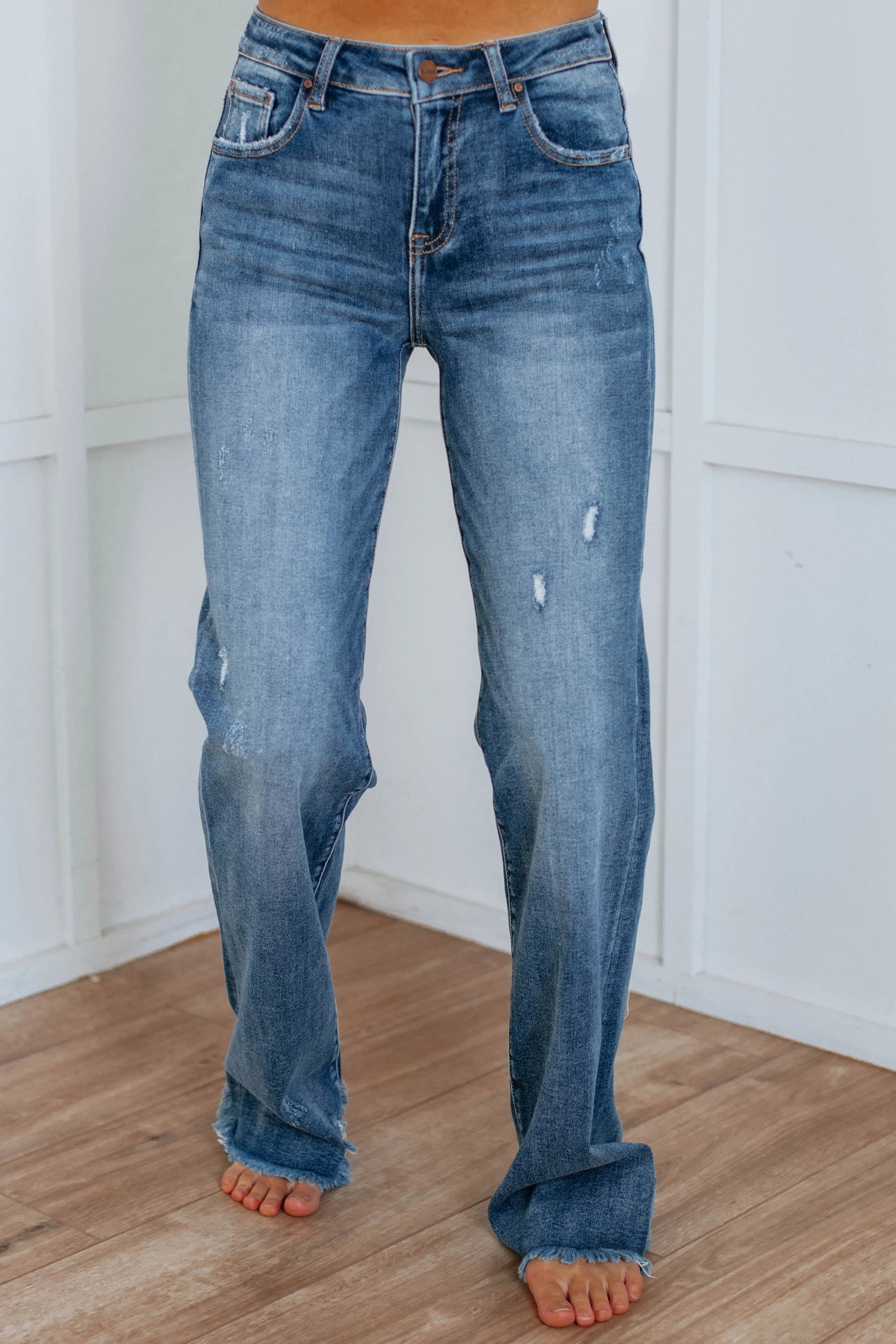 Aemi Risen Jeans - Medium Wash sold by Wild Oak Boutique