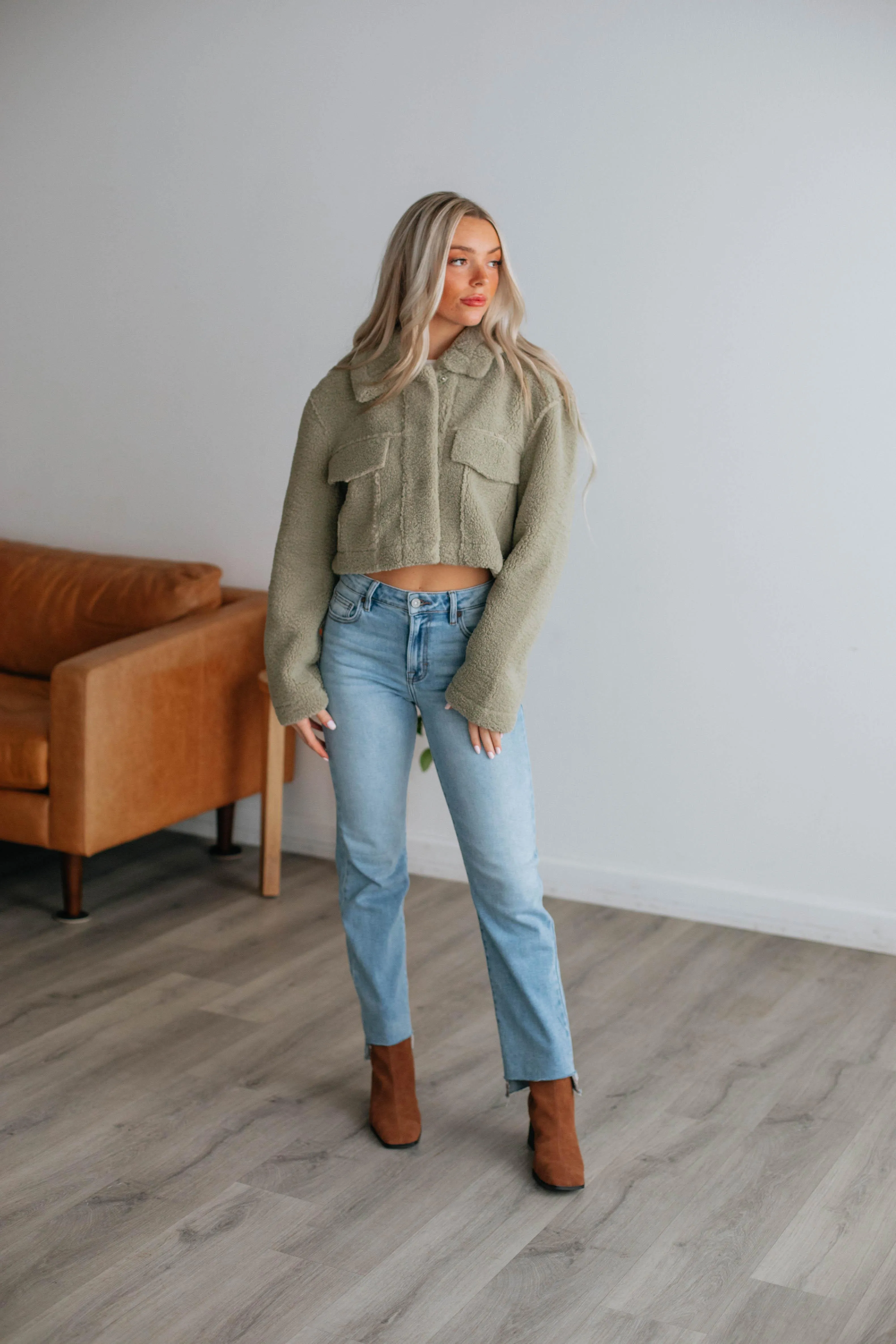 Mazie Cropped Shacket sold by Wild Oak Boutique product image thumbnail 3