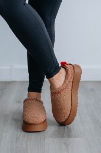 Cozy Era Sherpa Platform Slippers - Camel sold by Wild Oak Boutique