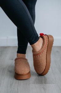 Cozy Era Sherpa Platform Slippers - Camel sold by Wild Oak Boutique