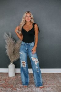 Anastasia Bodysuit - Black sold by Wild Oak Boutique