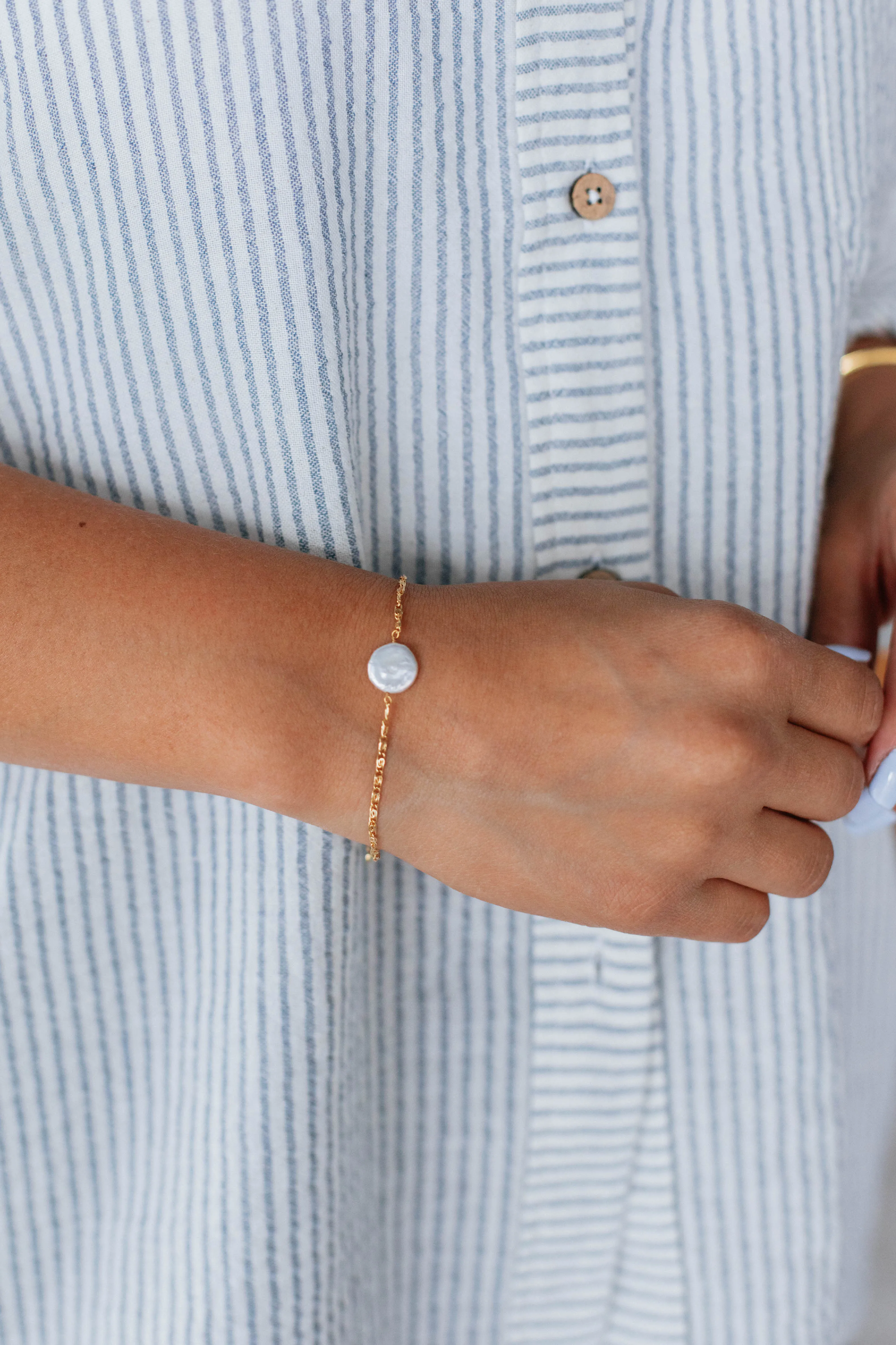 Shanelle Pearl Bracelet sold by Wild Oak Boutique