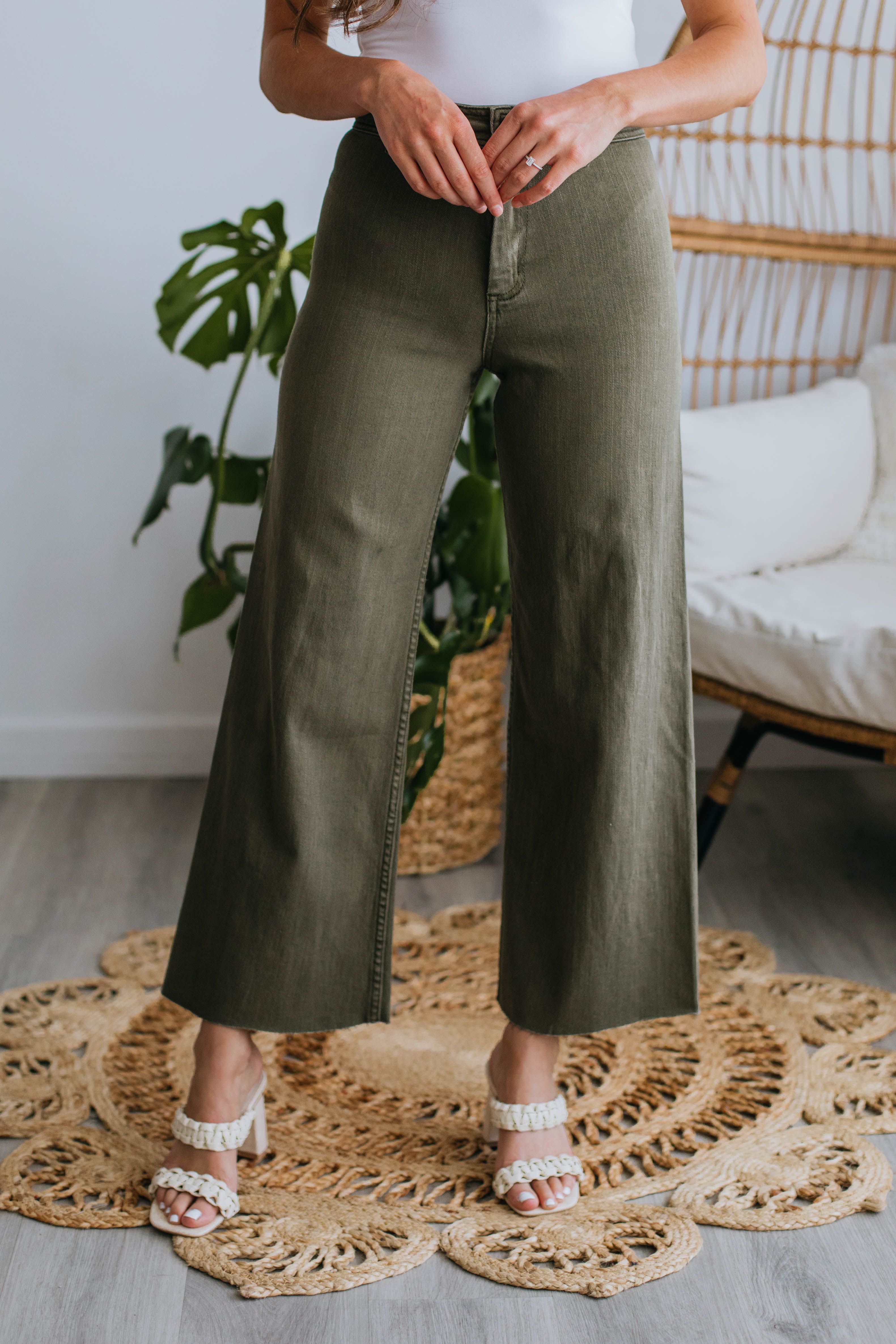 Linsley Wide Leg Pants - Olive sold by Wild Oak Boutique product image thumbnail 4