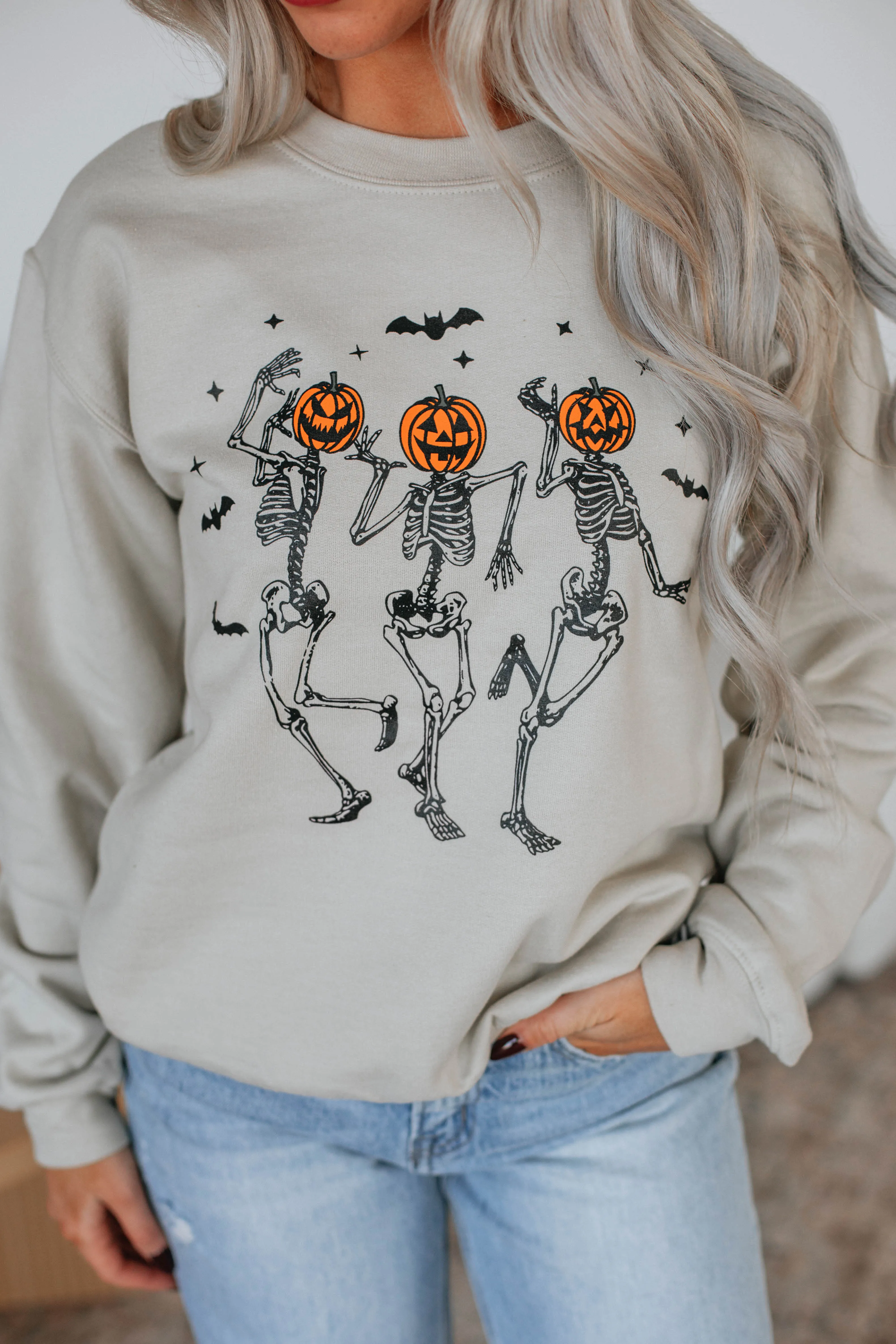 Dancing In The Moonlight Graphic Crewneck - Natural sold by Wild Oak Boutique