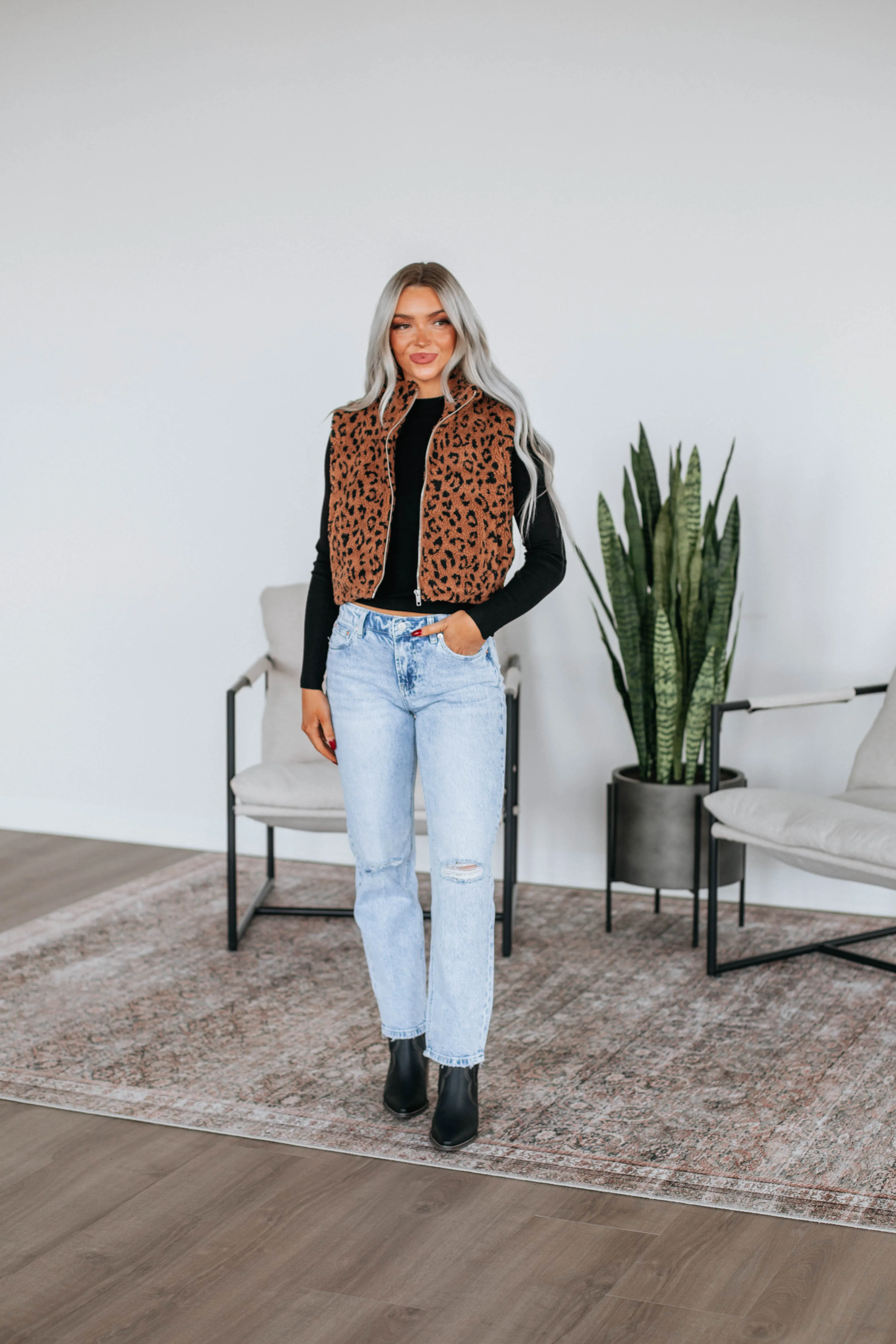 Shaelyn Sherpa Vest sold by Wild Oak Boutique product image thumbnail 3