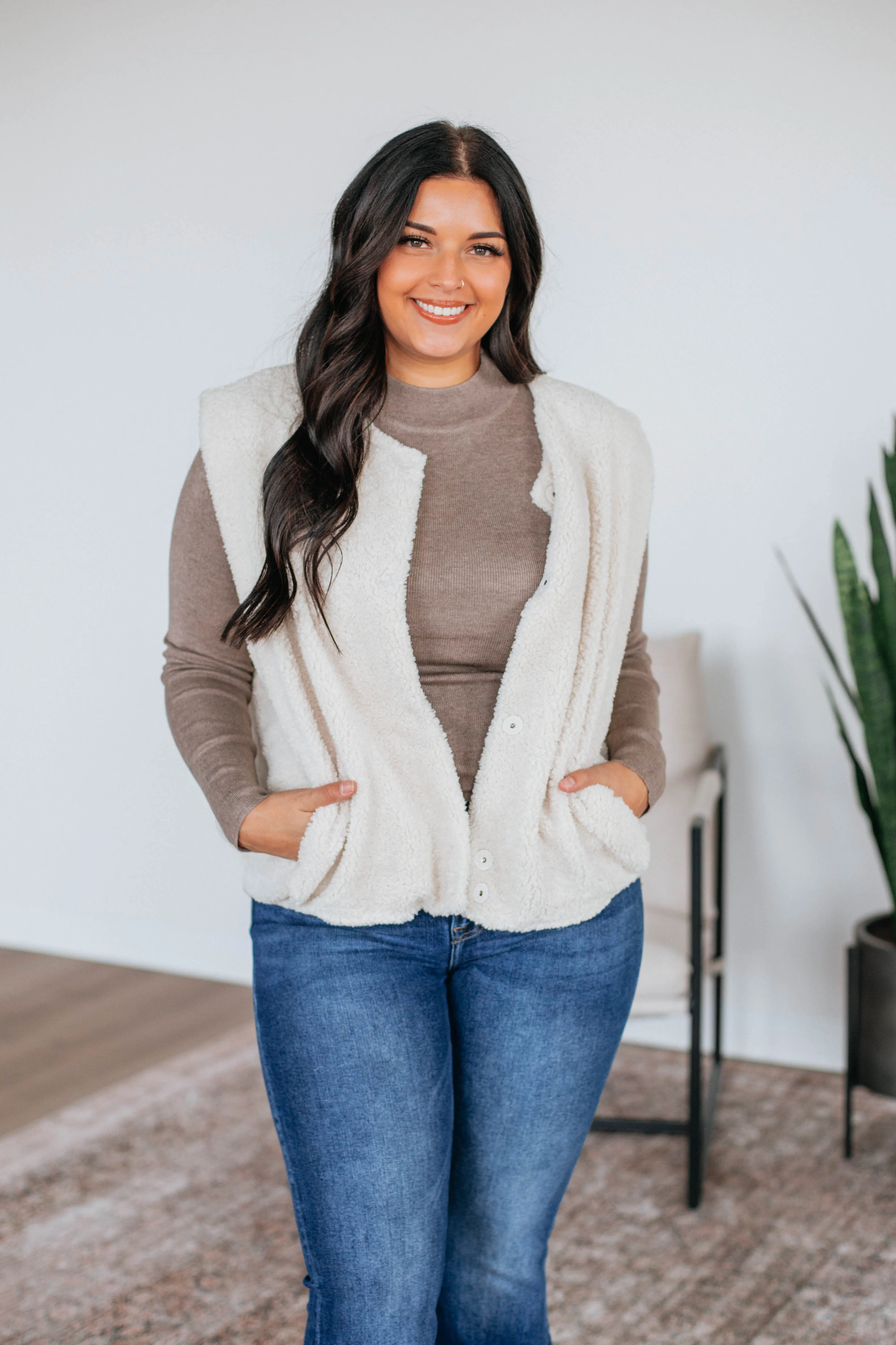 Lukea Sherpa Vest sold by Wild Oak Boutique product image thumbnail 3