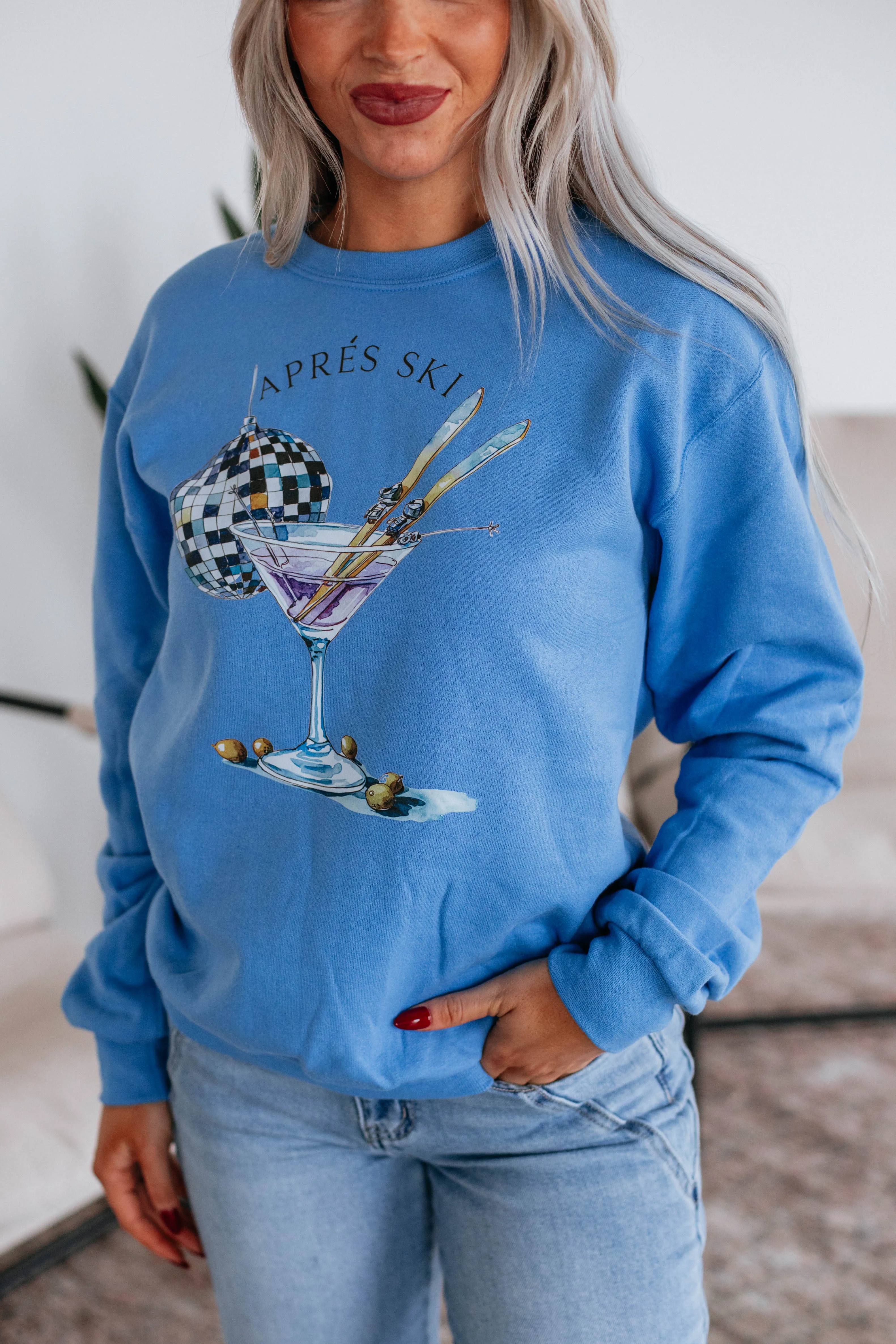 Apres Ski Martini Crewneck sold by Wild Oak Boutique
