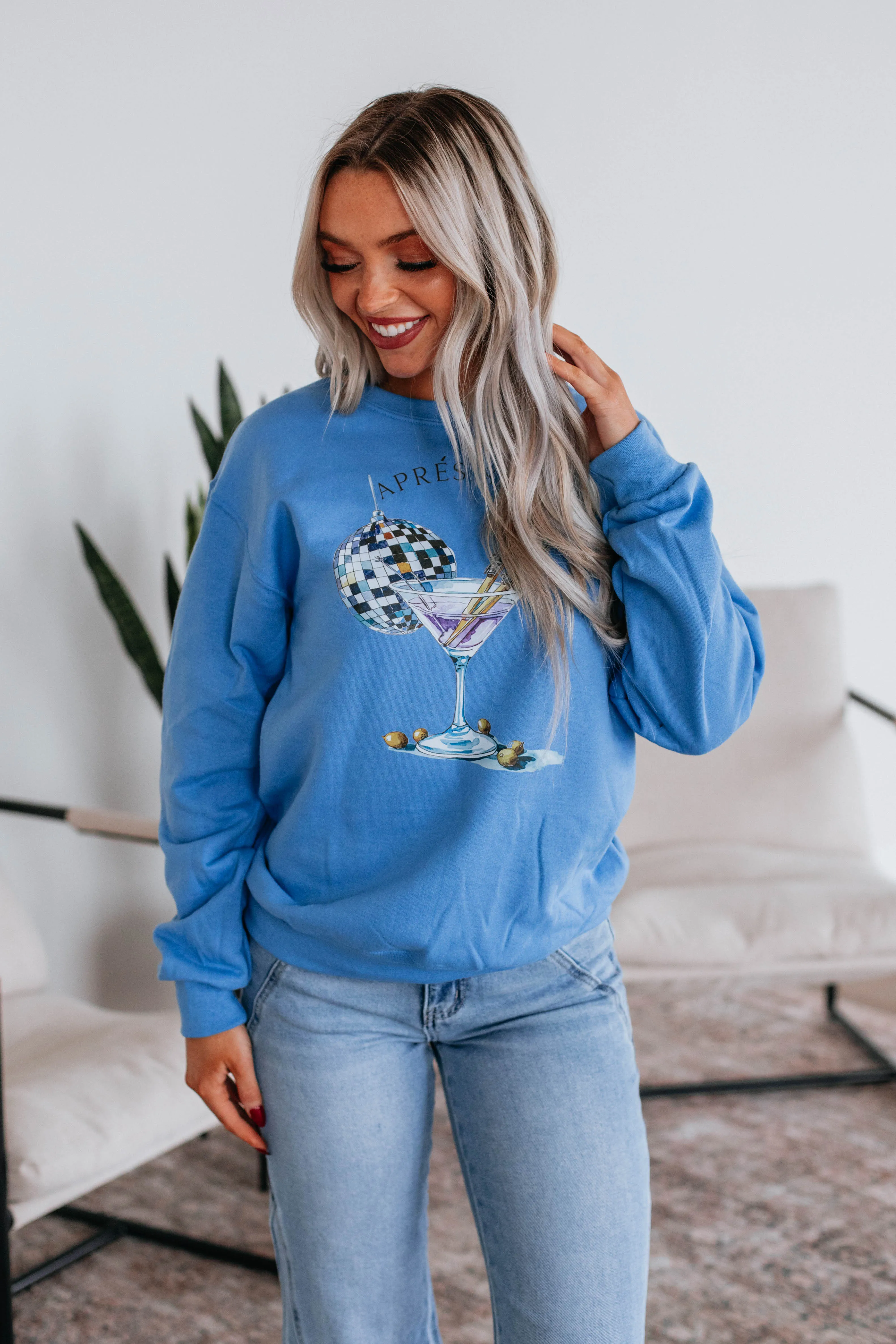 Apres Ski Martini Crewneck sold by Wild Oak Boutique product image thumbnail 2