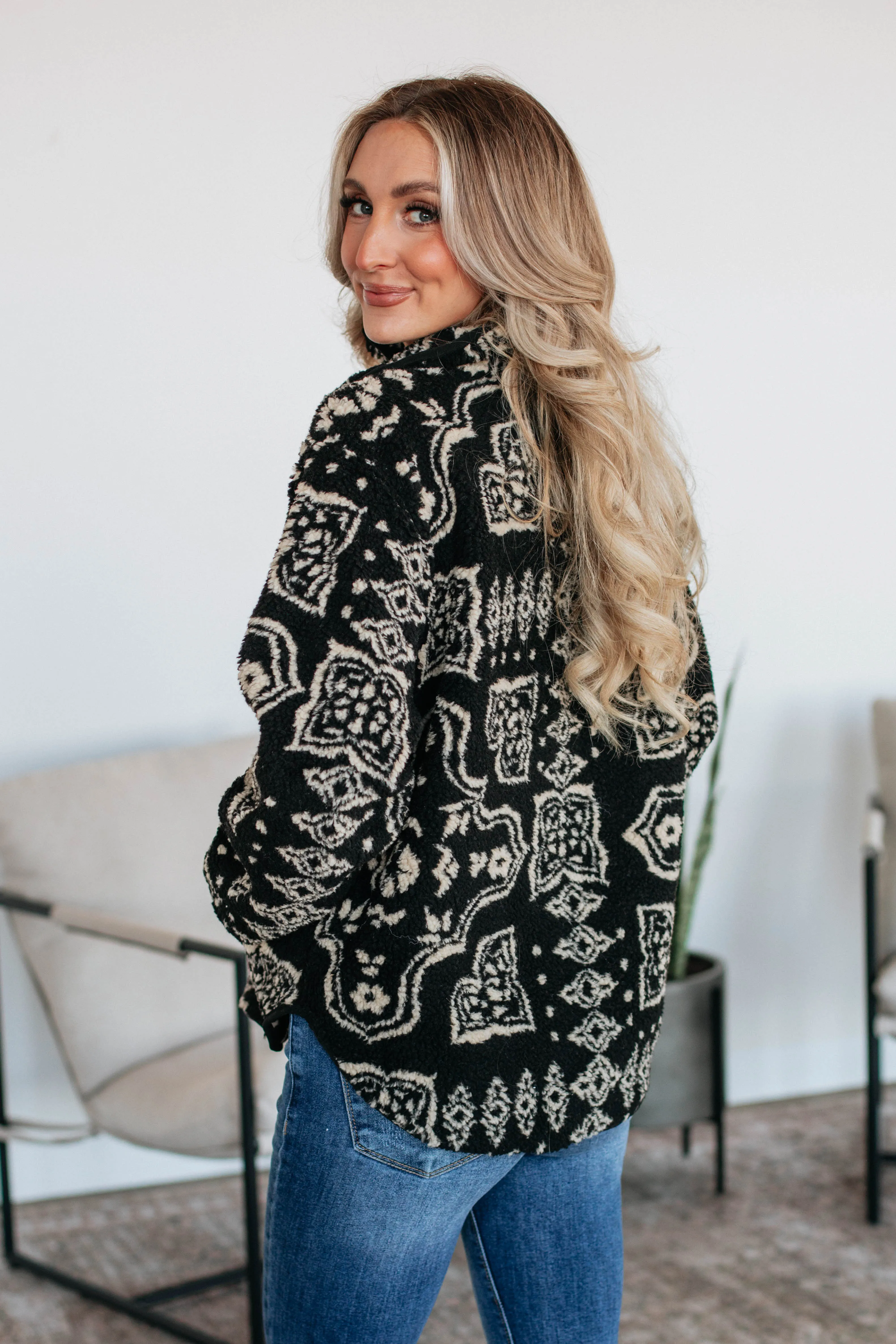 Hayze Sherpa Pullover sold by Wild Oak Boutique product image thumbnail 5