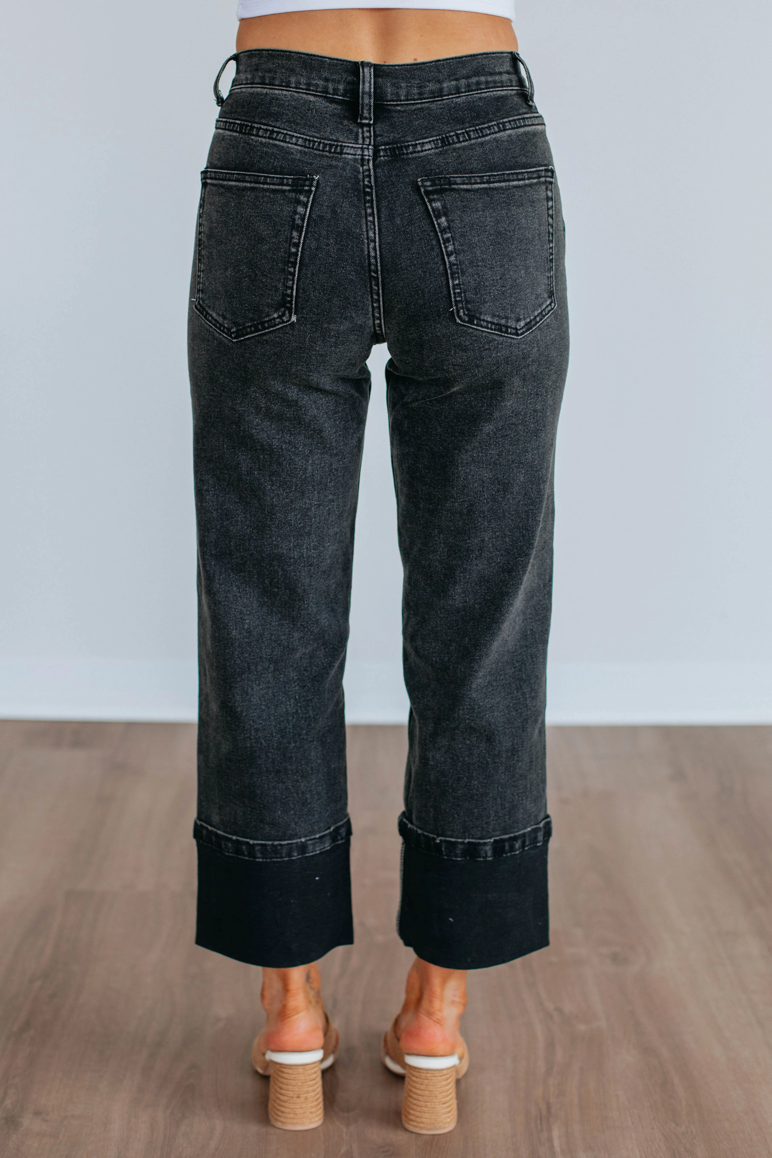 Kleine Cuffed Pants sold by Wild Oak Boutique product image thumbnail 5