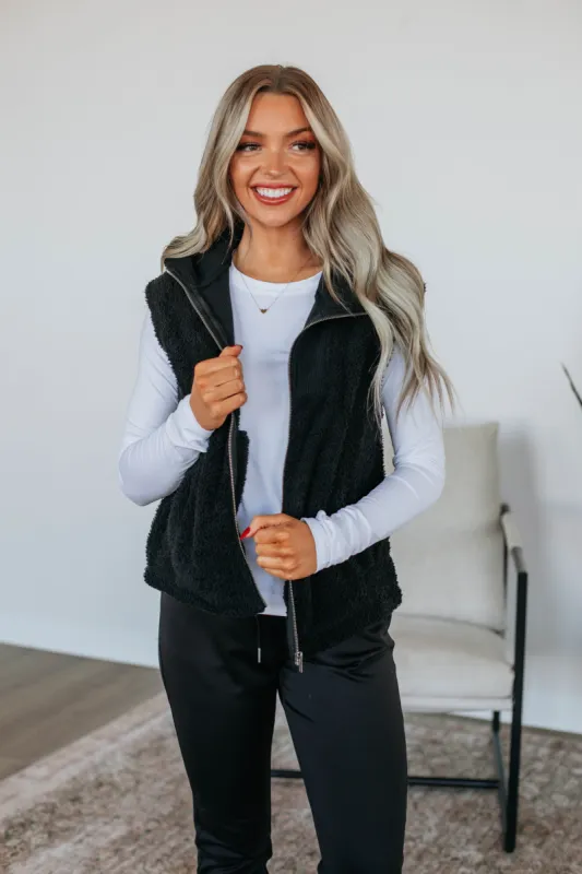 Cove Sherpa Vest - Black sold by Wild Oak Boutique
