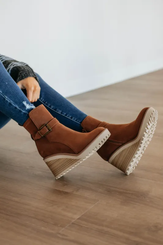 Keep It Contained Boots - Cognac made by MIA