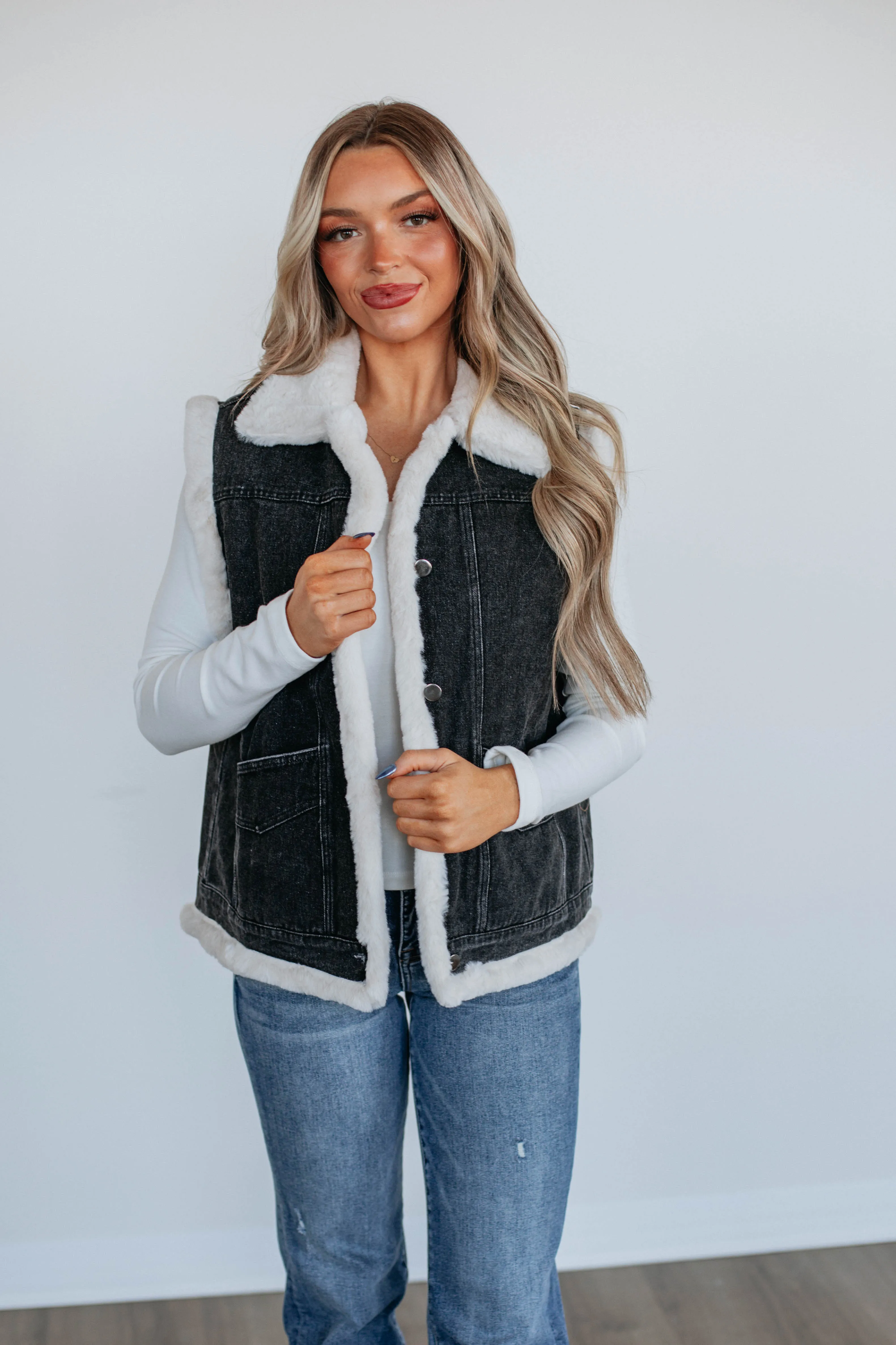 Koro Denim Vest sold by Wild Oak Boutique product image thumbnail 3