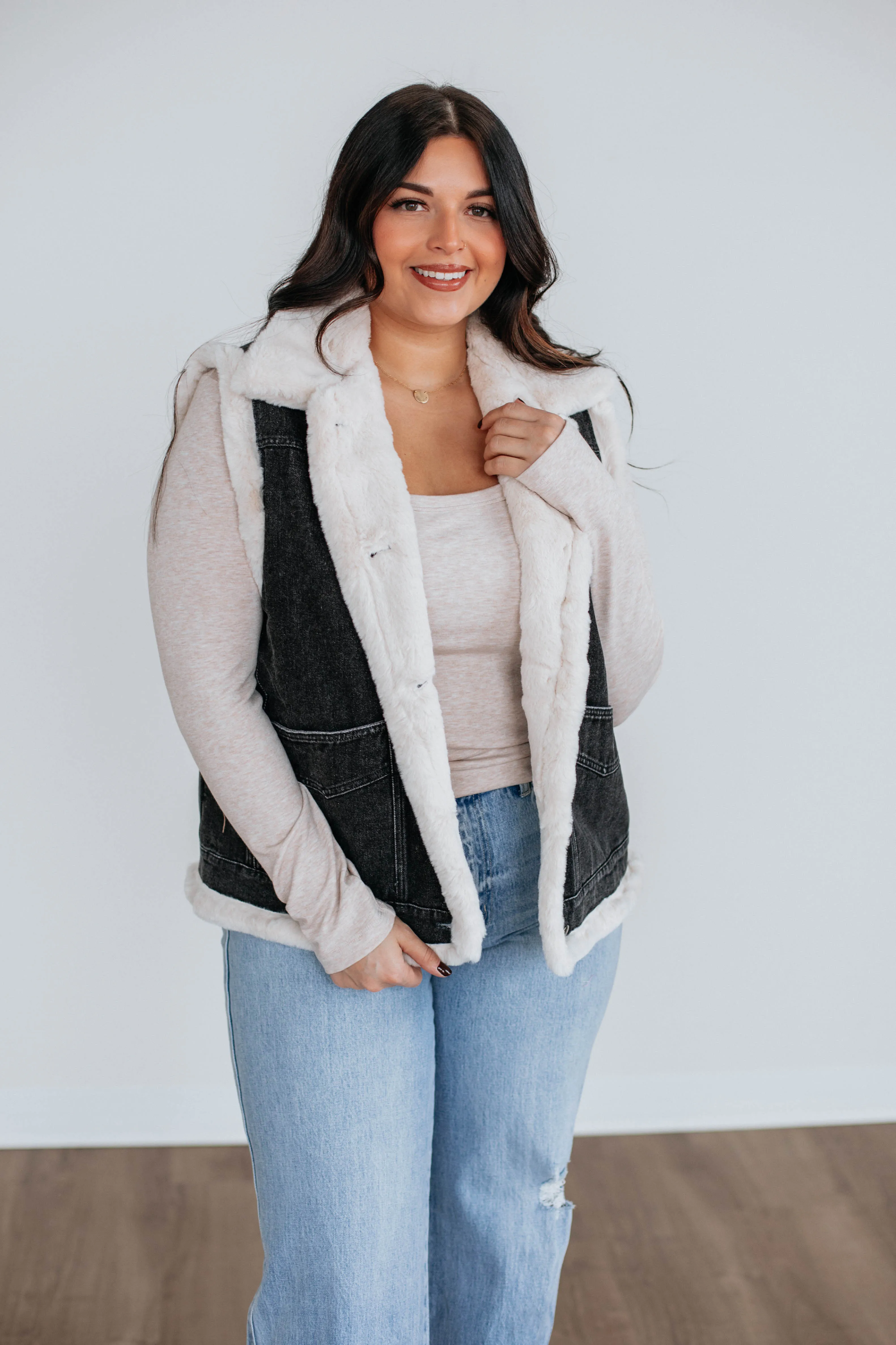 Koro Denim Vest sold by Wild Oak Boutique product image thumbnail 4