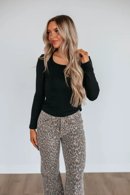 Joya Basic Top - Black sold by Wild Oak Boutique