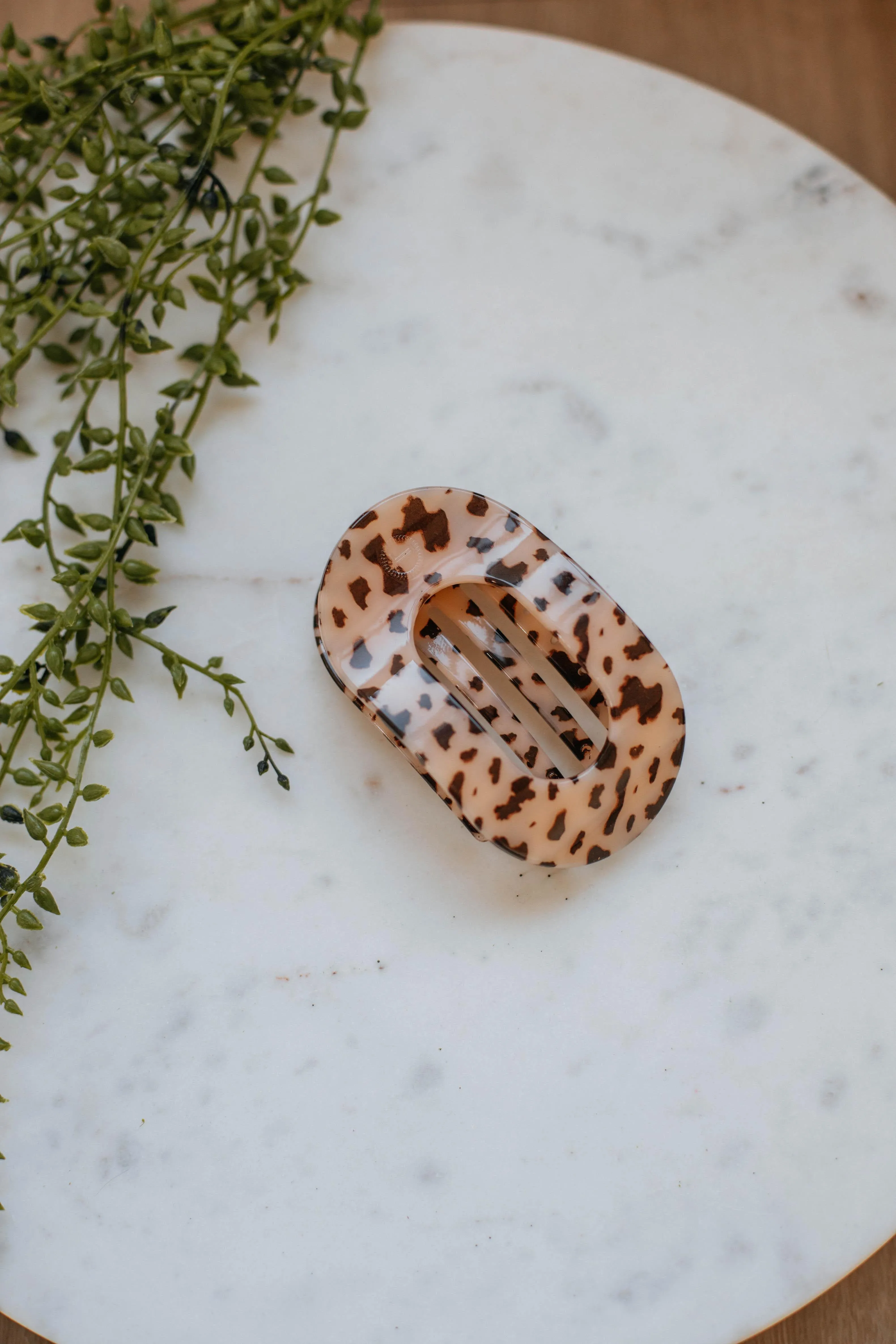 Lazy Days Hair Clip - Tortoise sold by Wild Oak Boutique product image thumbnail 3