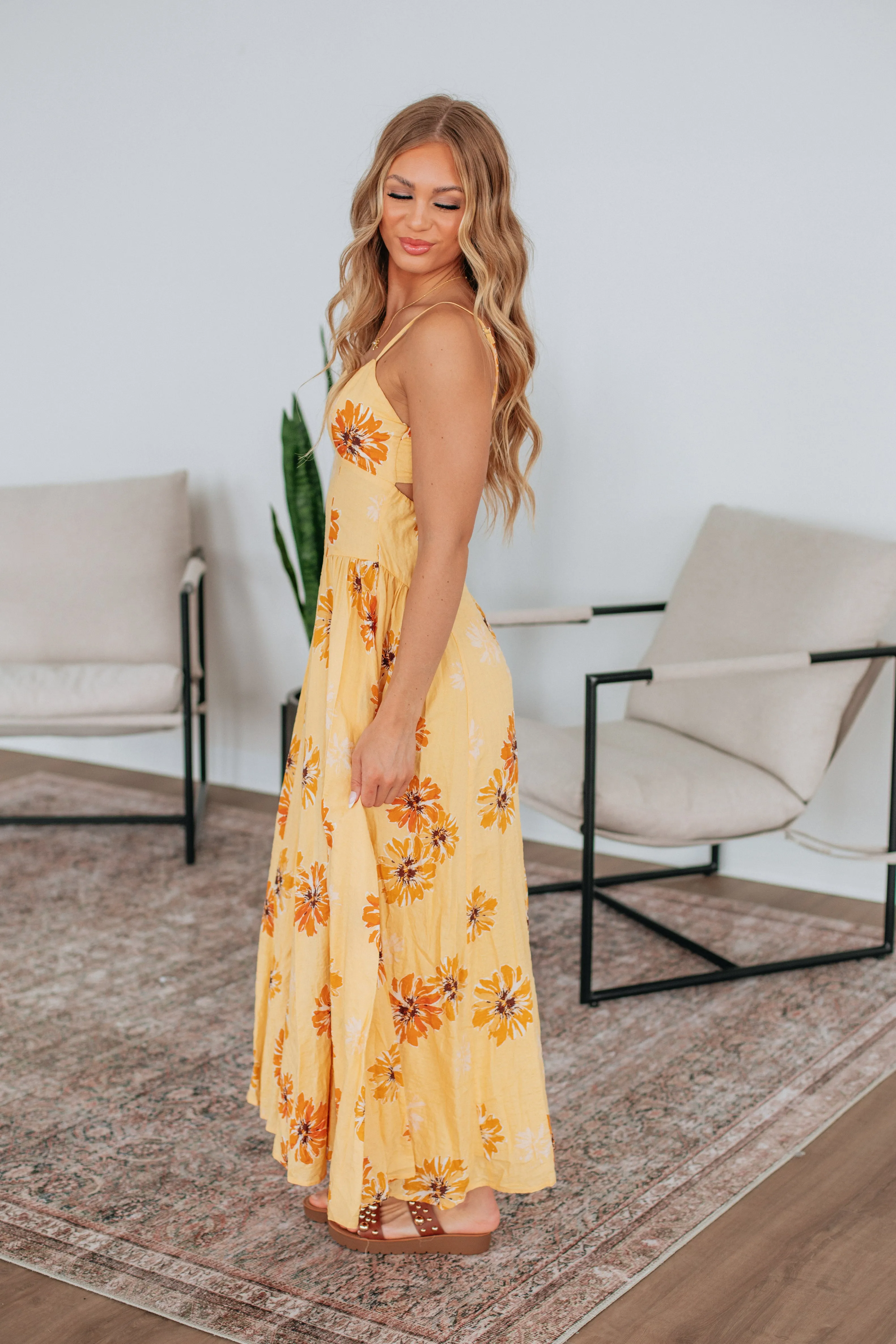 Georgina Floral Dress sold by Wild Oak Boutique product image thumbnail 2