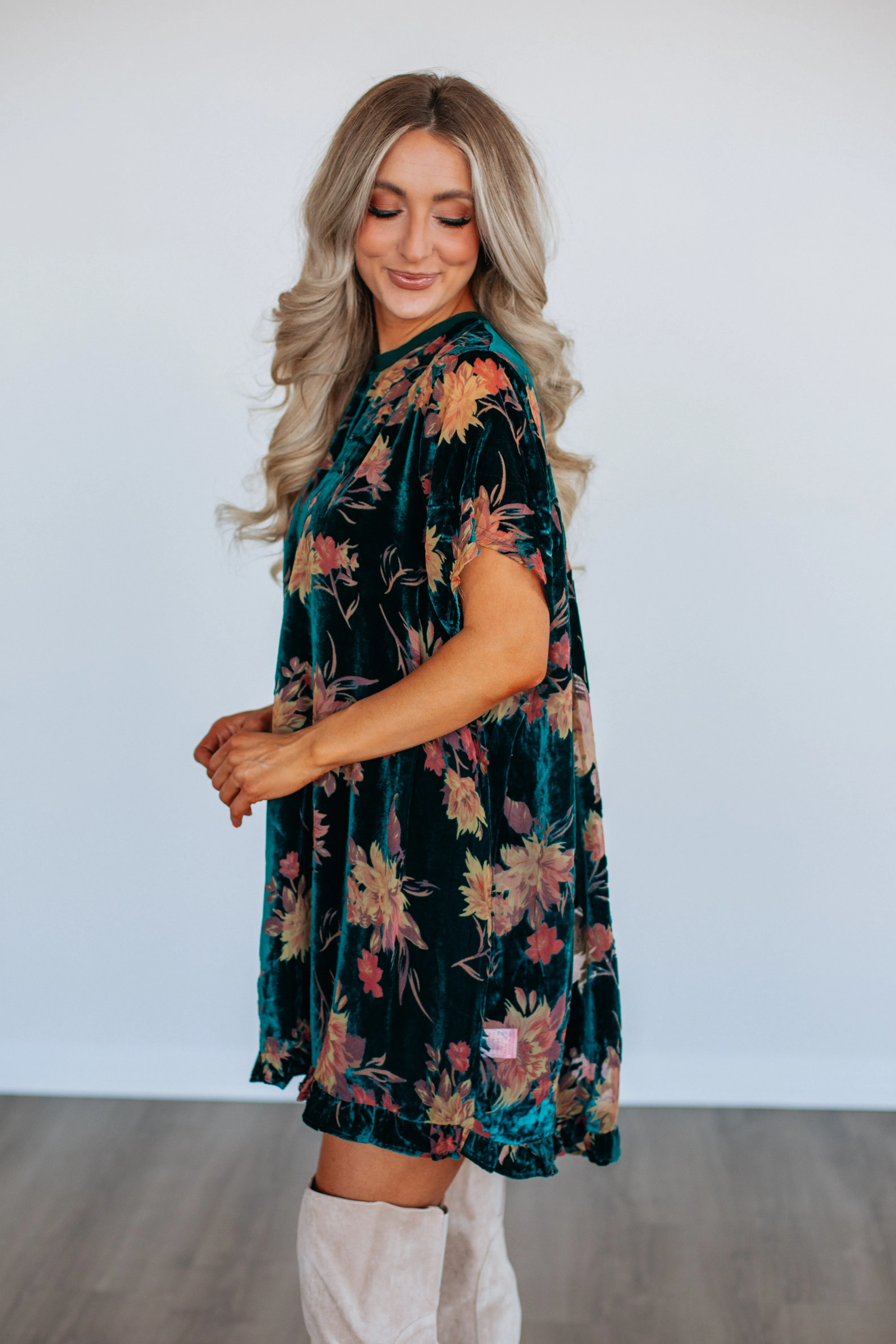 Vanita Floral Velvet Dress sold by Wild Oak Boutique product image thumbnail 4