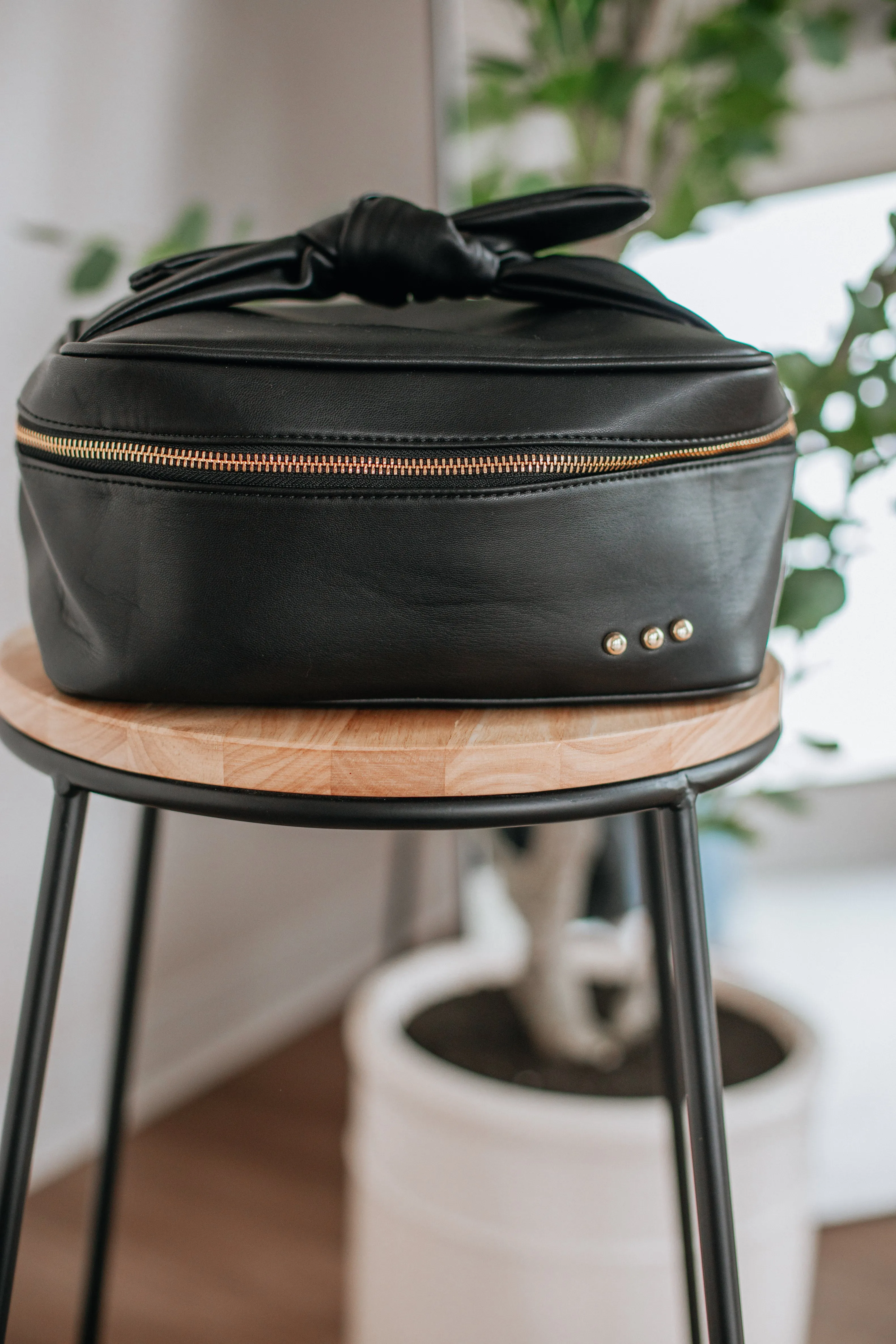 Lindsay Cosmetic Bag - Black sold by Wild Oak Boutique product image thumbnail 3
