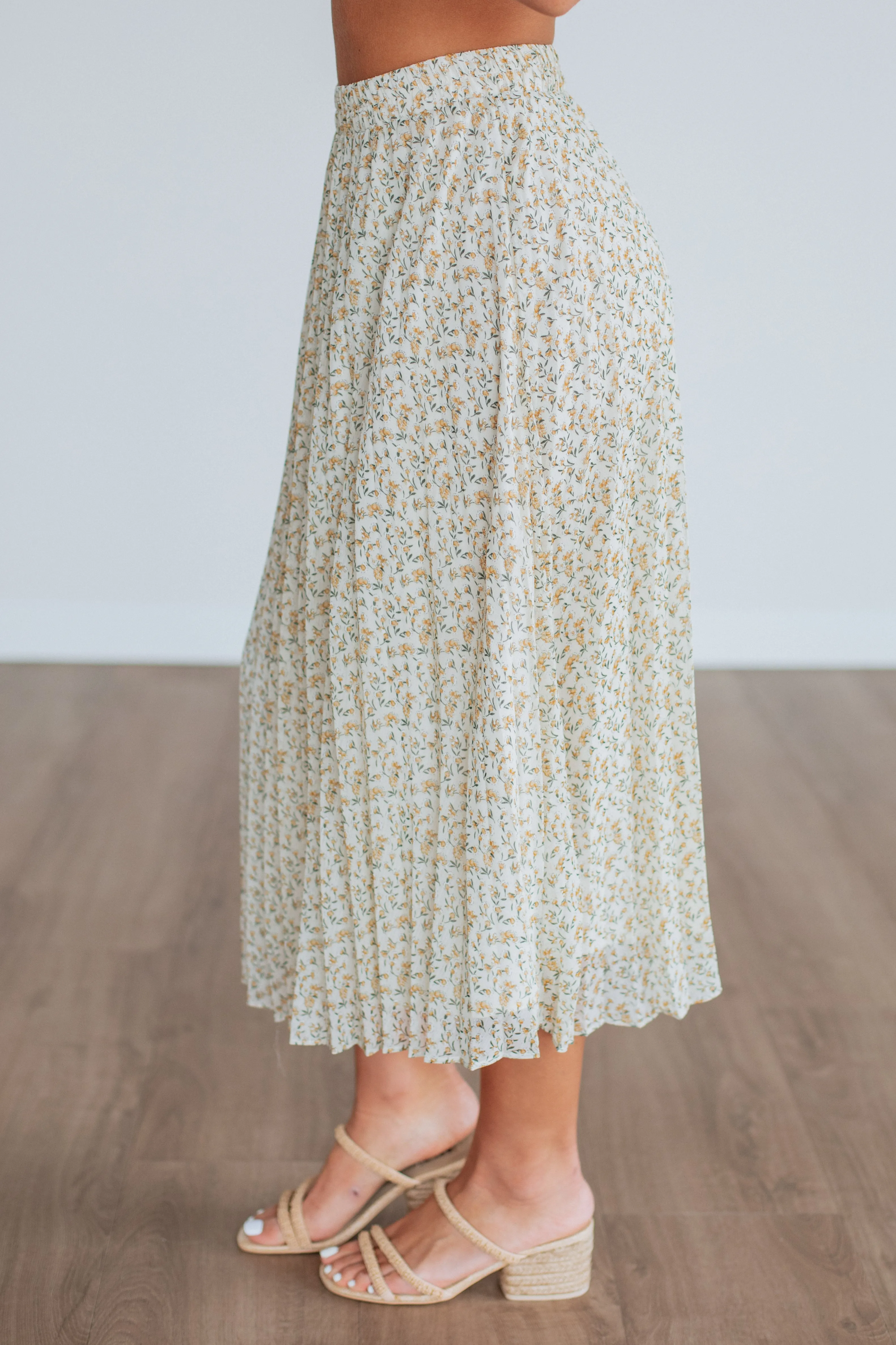 Ashie Pleated Floral Skirt - Cream Mix sold by Wild Oak Boutique product image thumbnail 4