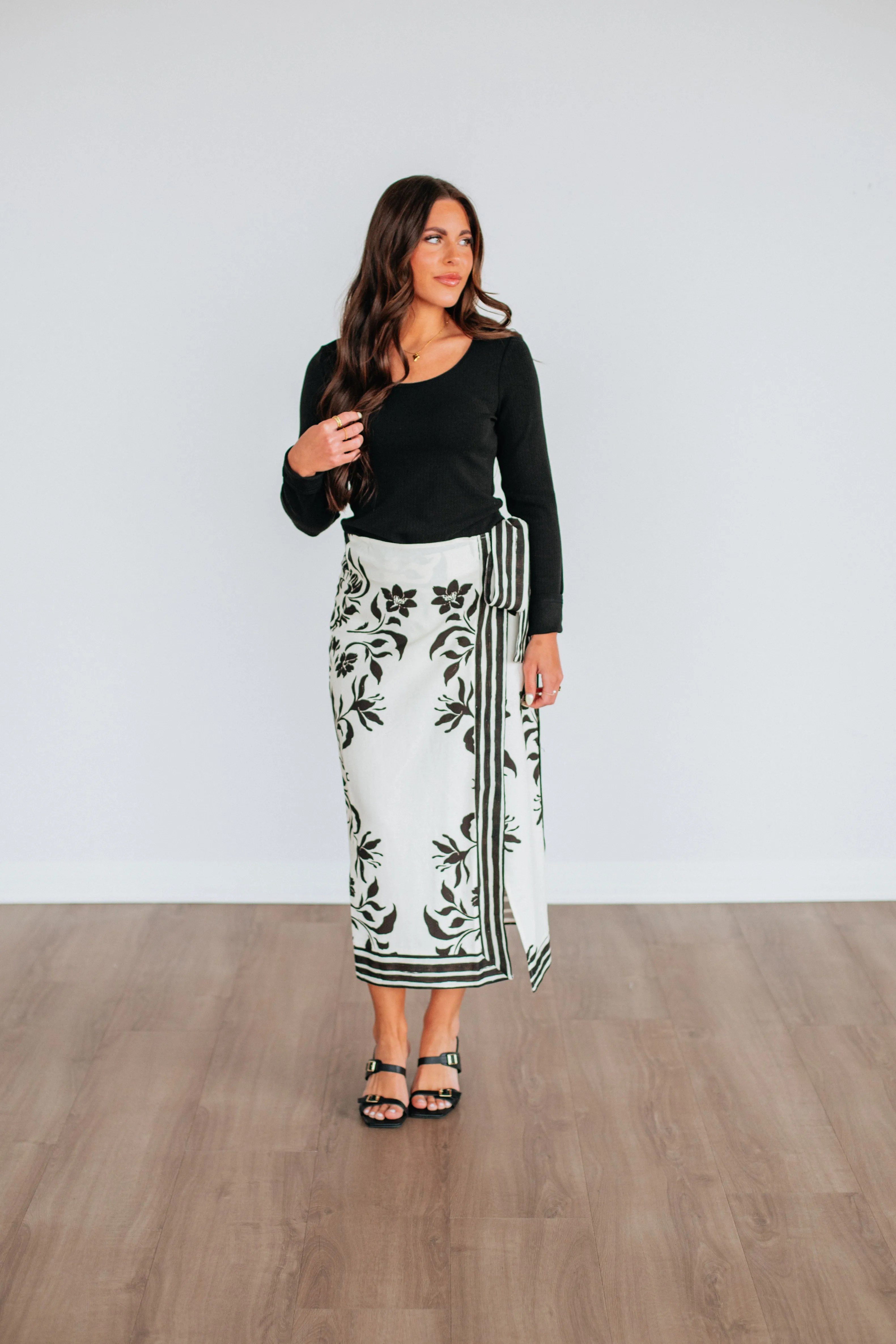 Carden Basic Top sold by Wild Oak Boutique product image thumbnail 3