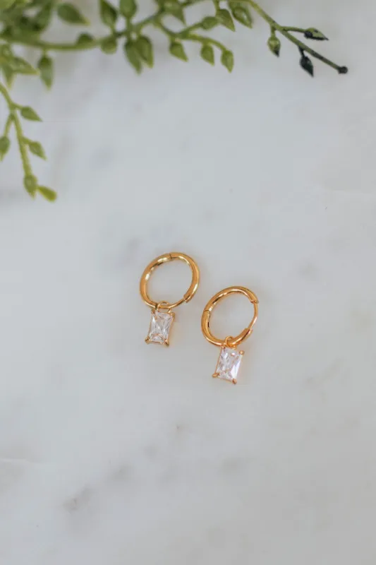 Raechel Earrings - Gold sold by Wild Oak Boutique